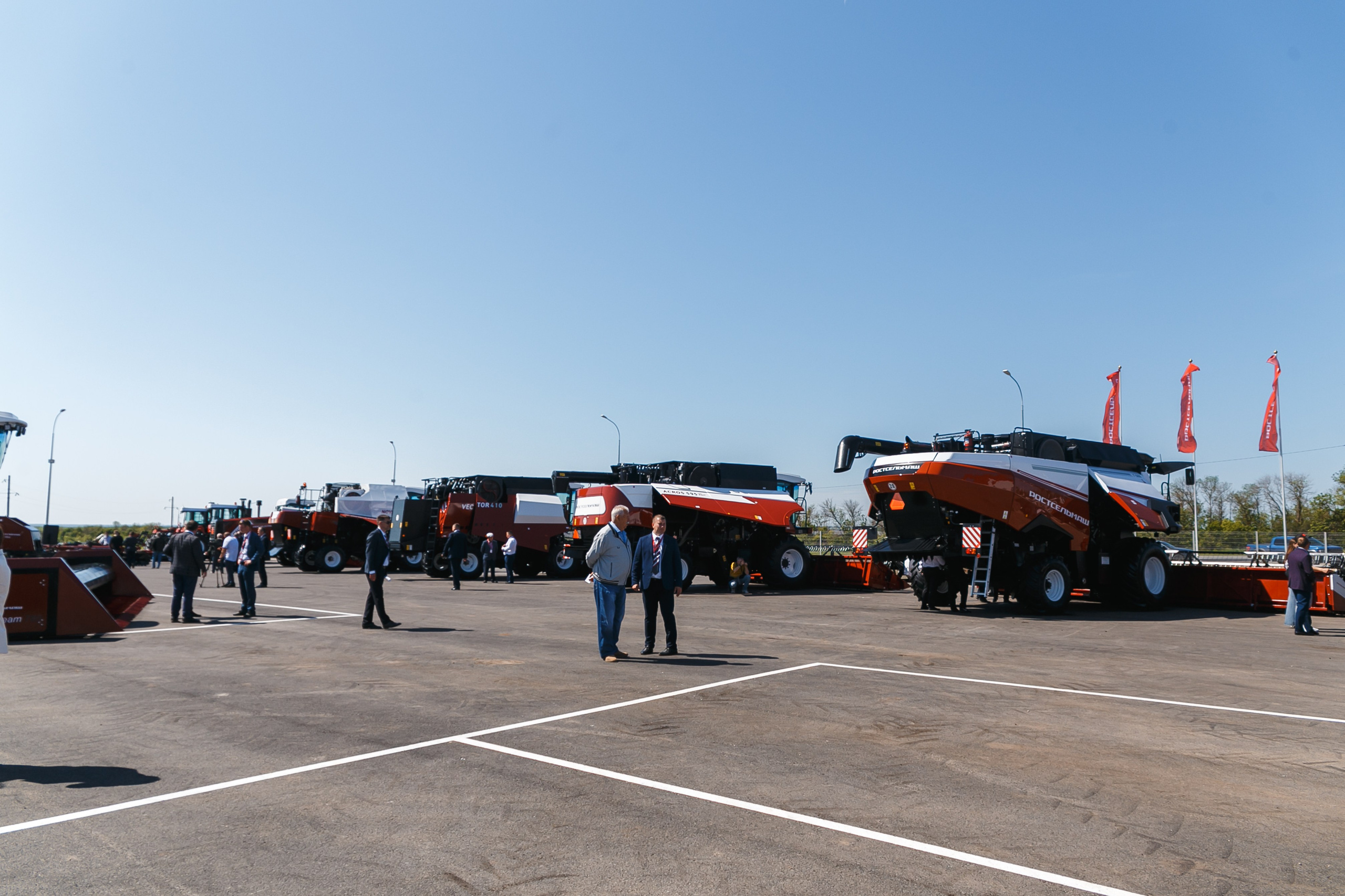 Открытие дилерского центра Ростсельмаш. Событийный фотограф Максим Бескоровайновнов