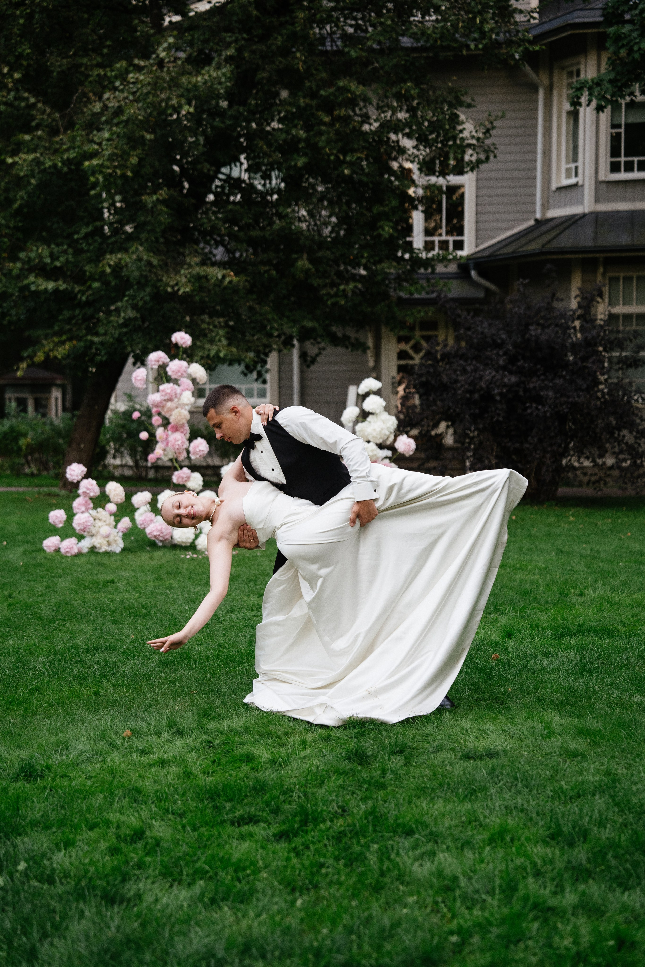 Юлия & Максим. Уютная свадьба в стиле современная классика на заливе. Свадебный фотограф организатор в Санкт-Петербурге Ассоль Опарина