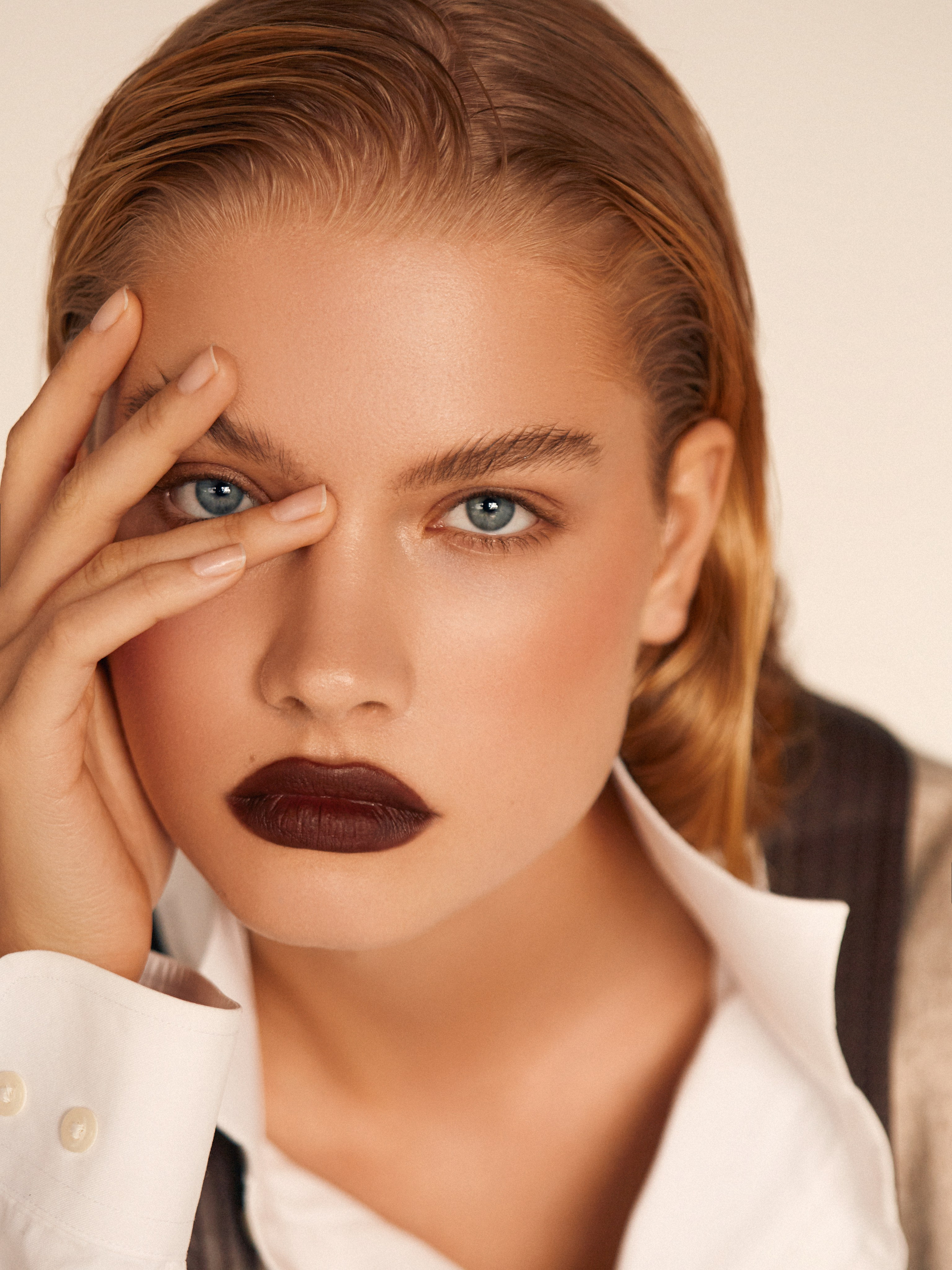 L'Officiel Lithuania. Профессиональный фотограф Федотова Арина