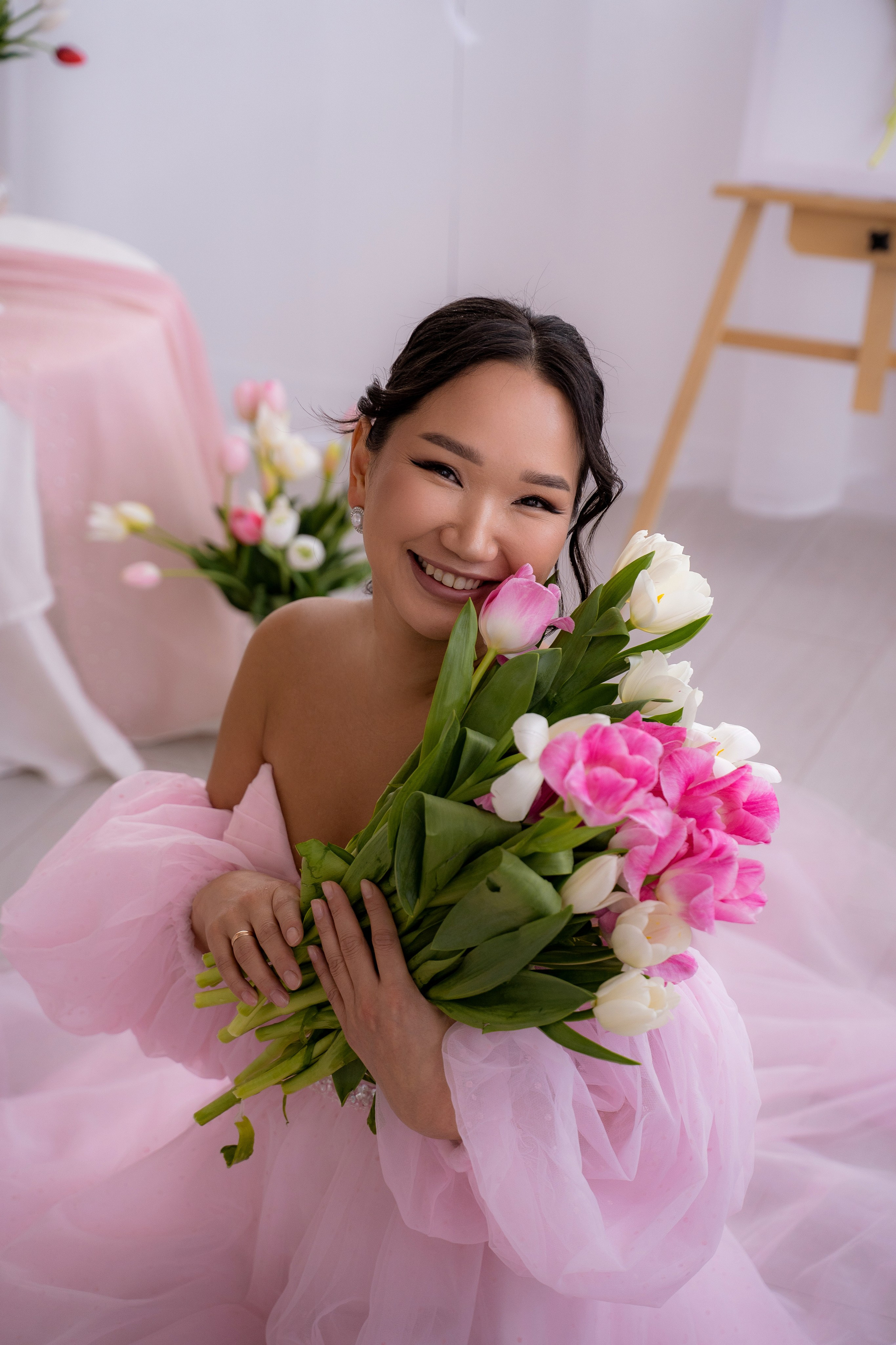 Тюльпановое настроение. Фотостудия Малина в городе Улан-Удэ. Фотограф Ирина Жарникова