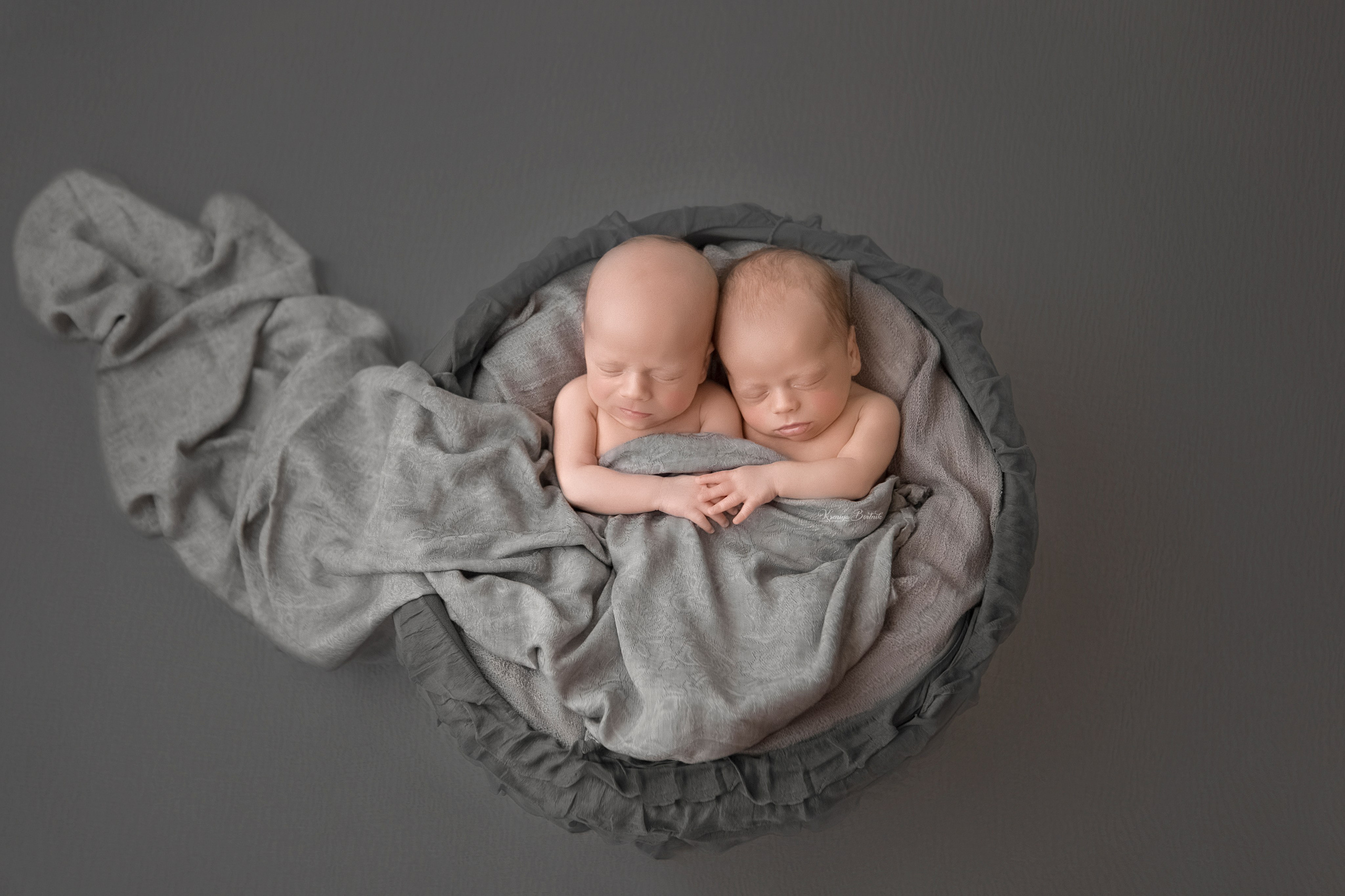 Съемка новорожденных. Профессиональный фотограф новорожденных Ксения Бортник