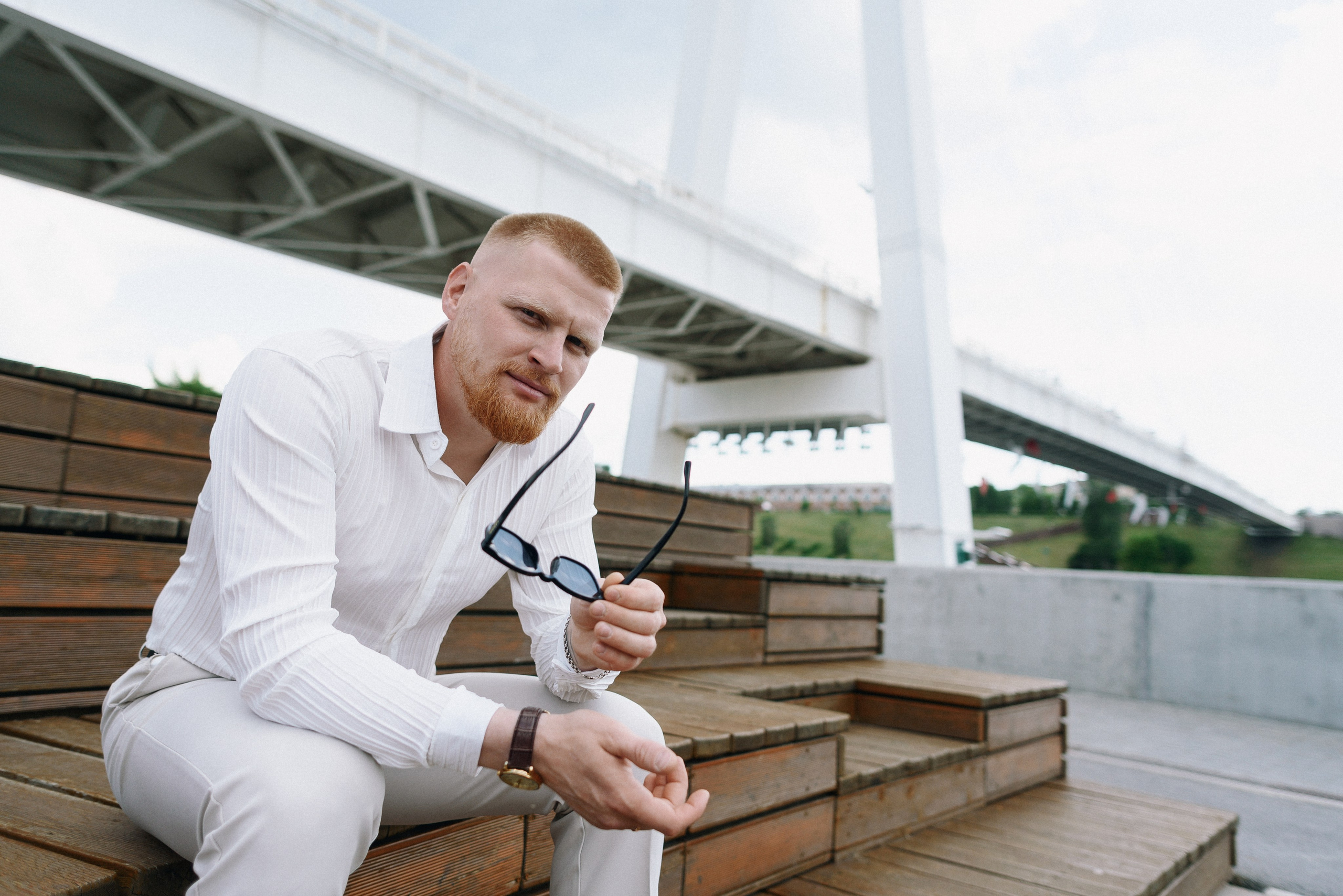 Свадебная фотосессия тюмень мост влюбленных. Фотограф Дарья Мустафина, Тюмень