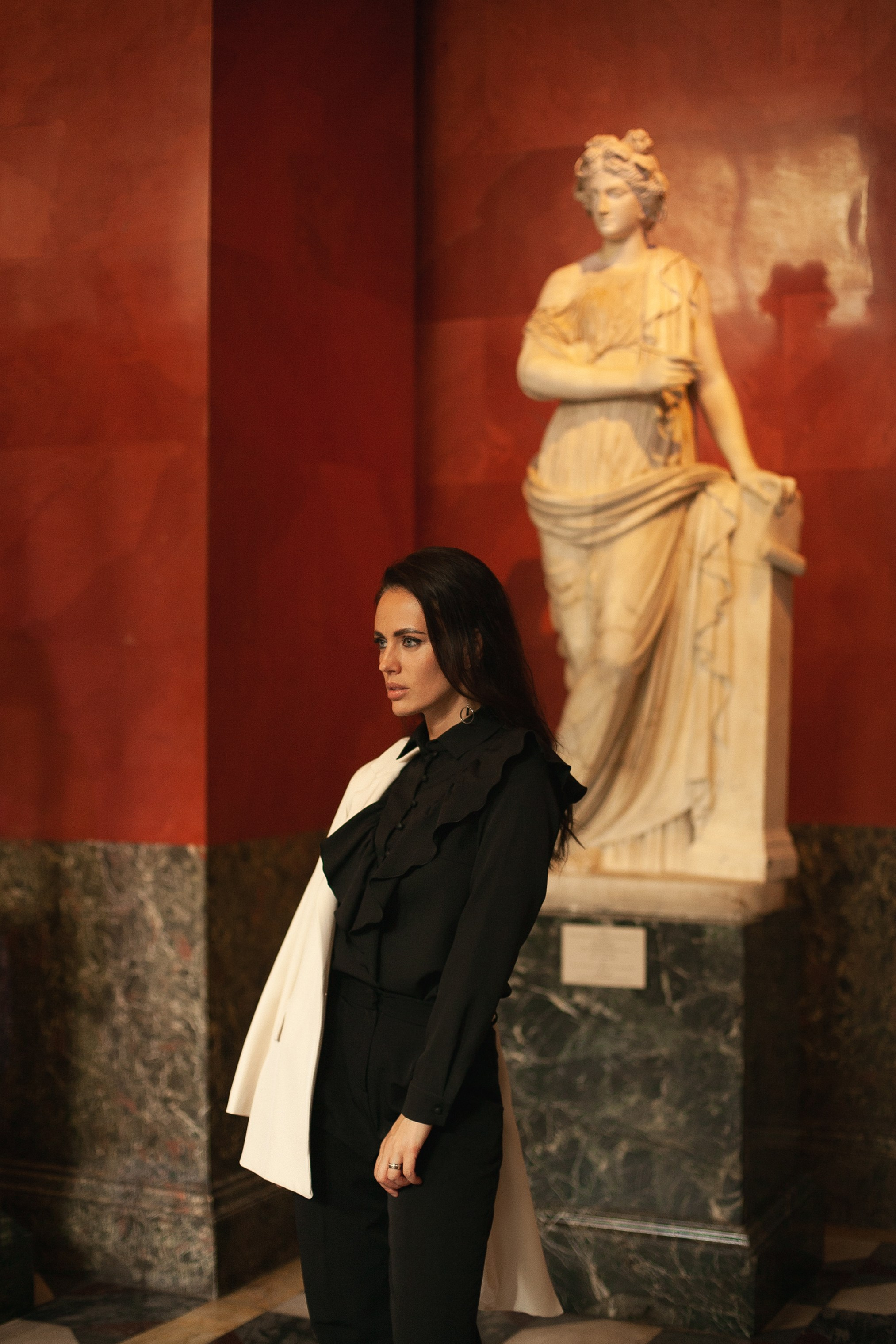 Эрмитаж Марина. Контент фотограф Саша Логвиненко