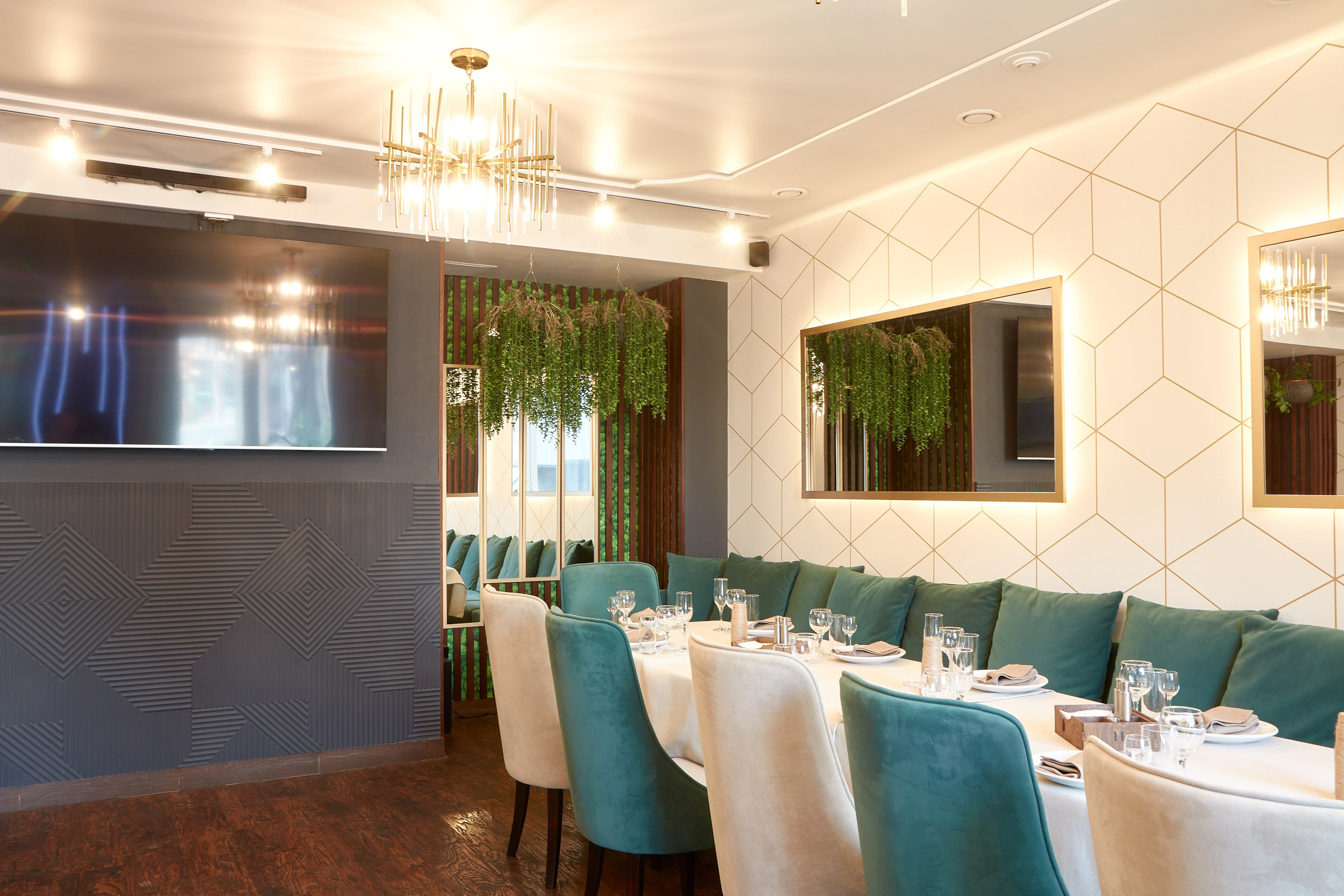 Интерьерная съёмка для кафе и ресторанов. Предметный и репортажный фотограф Алексей Кротов