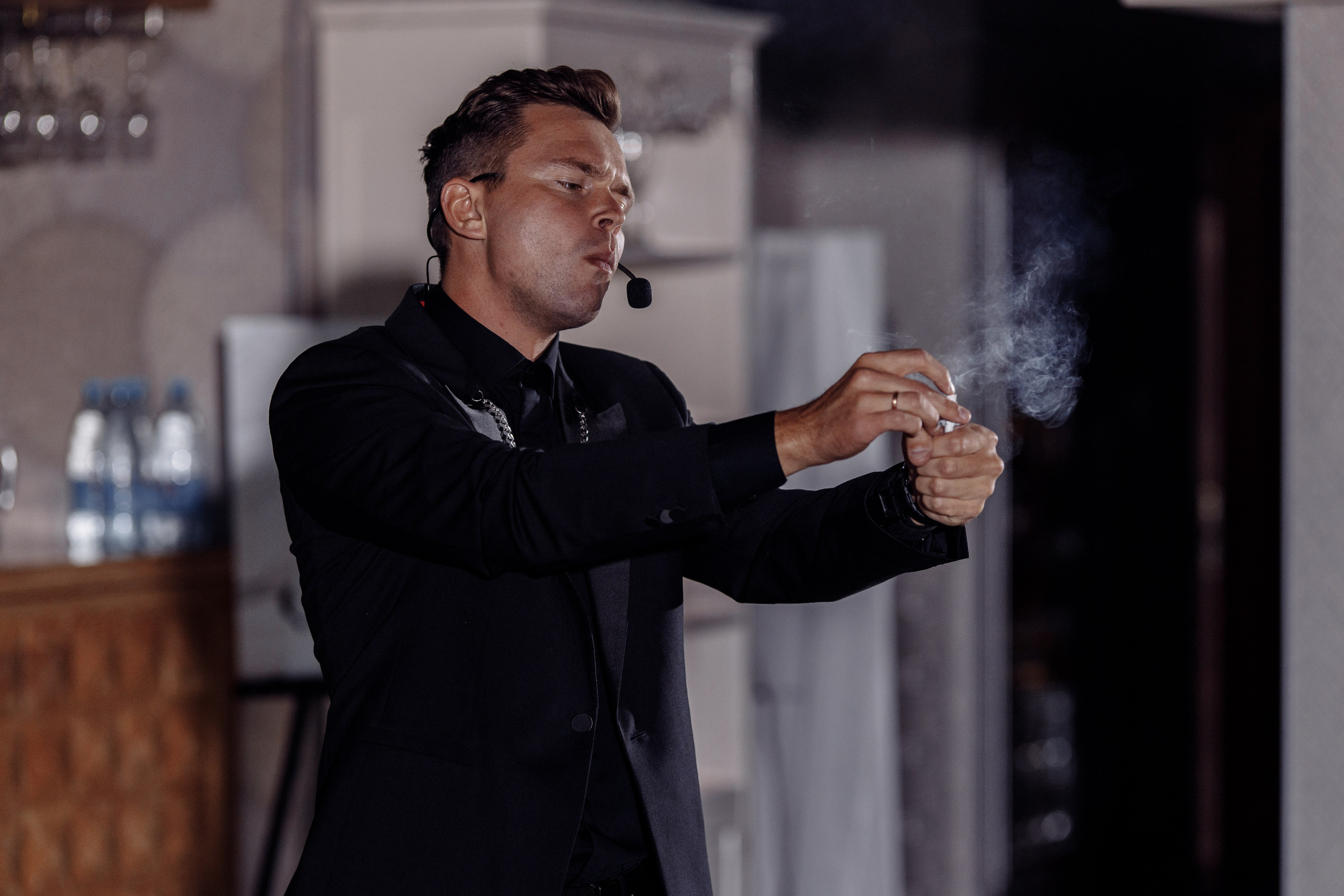 Свадебная фотосессия красивый банкет. Свадебный фотограф в Екатеринбурге Илья Корсаков