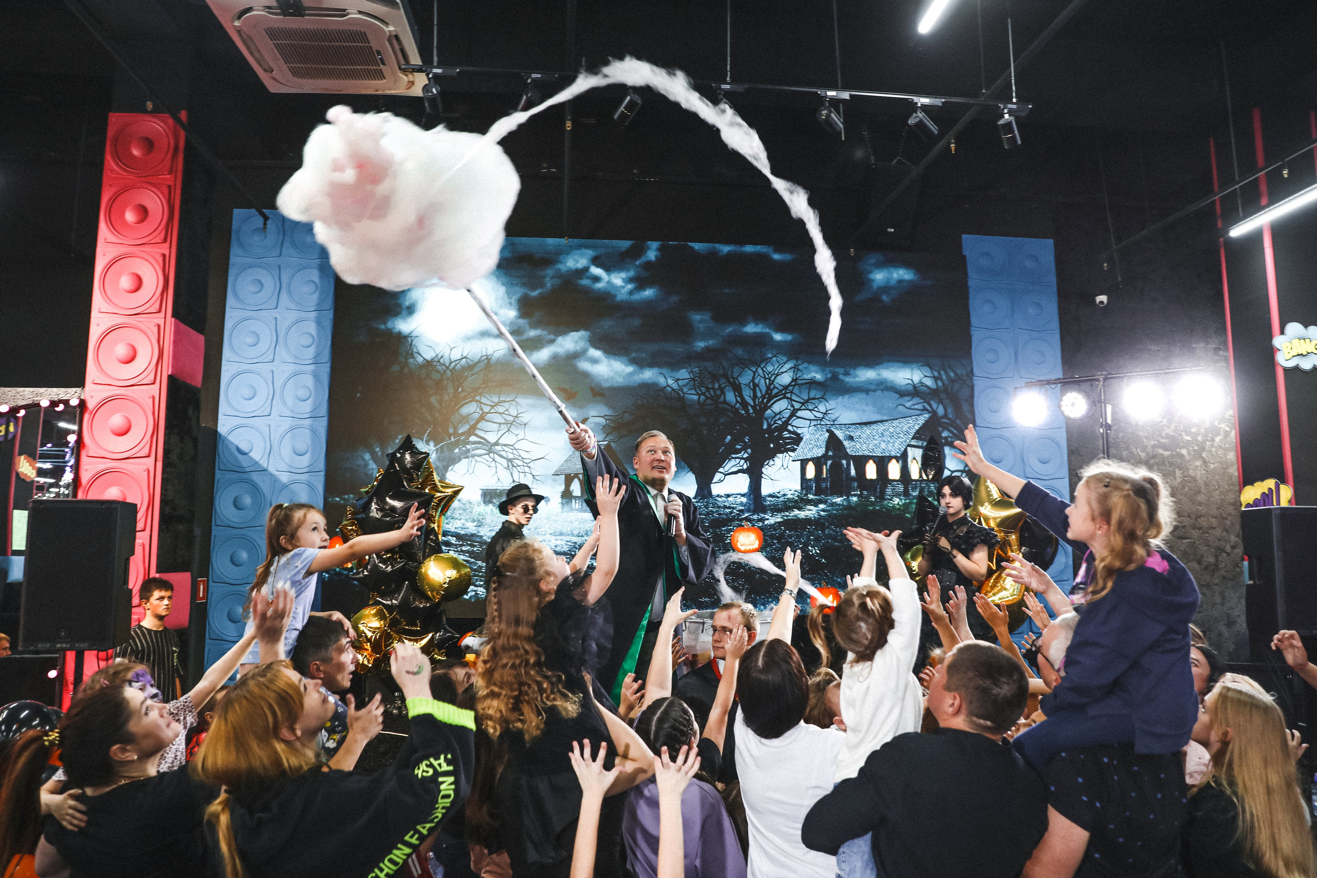 ДЕТСКИЕ МЕРОПРИЯТИЯ. Photographer Viktoriya Markushina «My world throug»