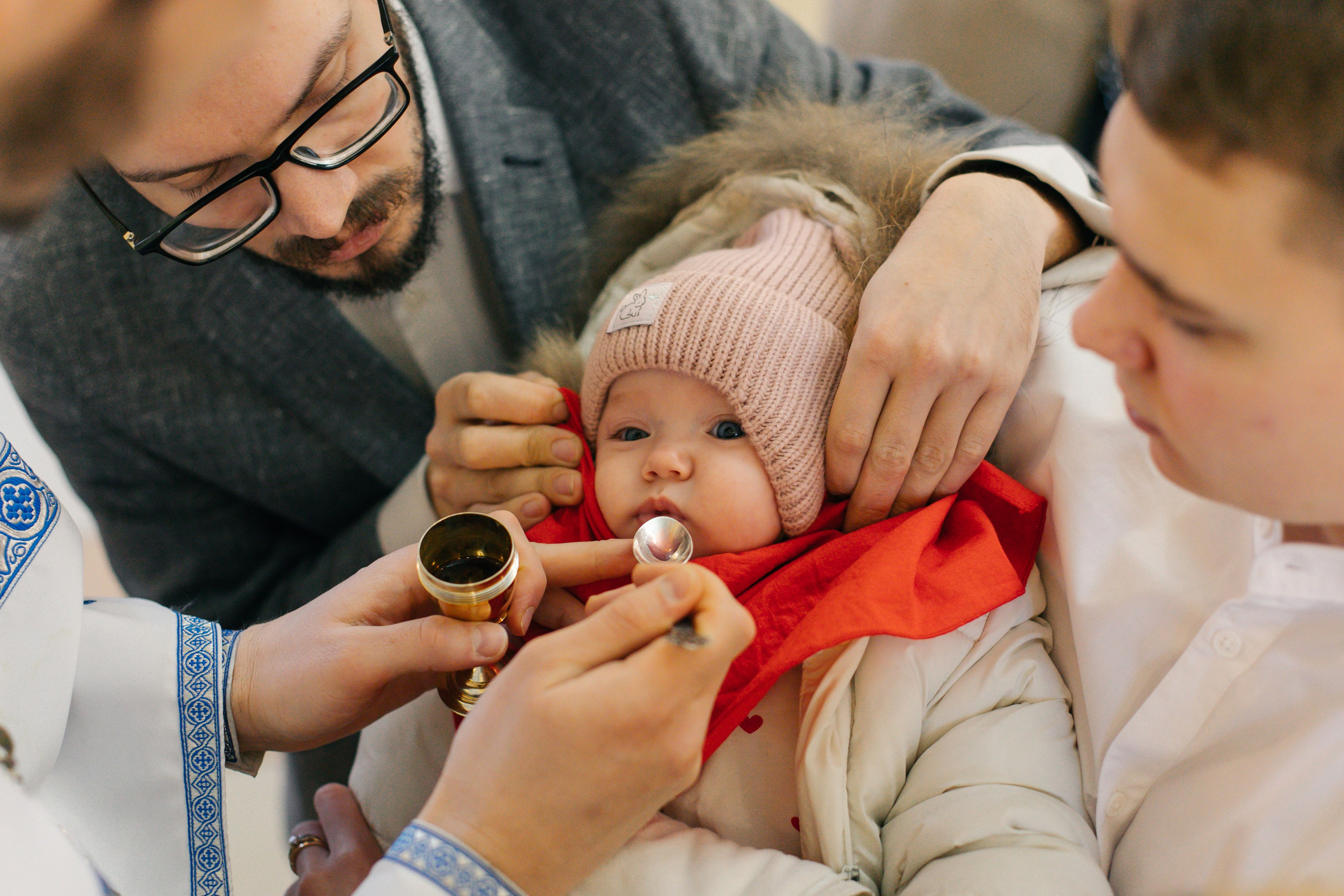 Крещение Храм Спаса Нерукотворного Образа г. Всеволожск. Фотограф на крещение в Санкт Петербурге