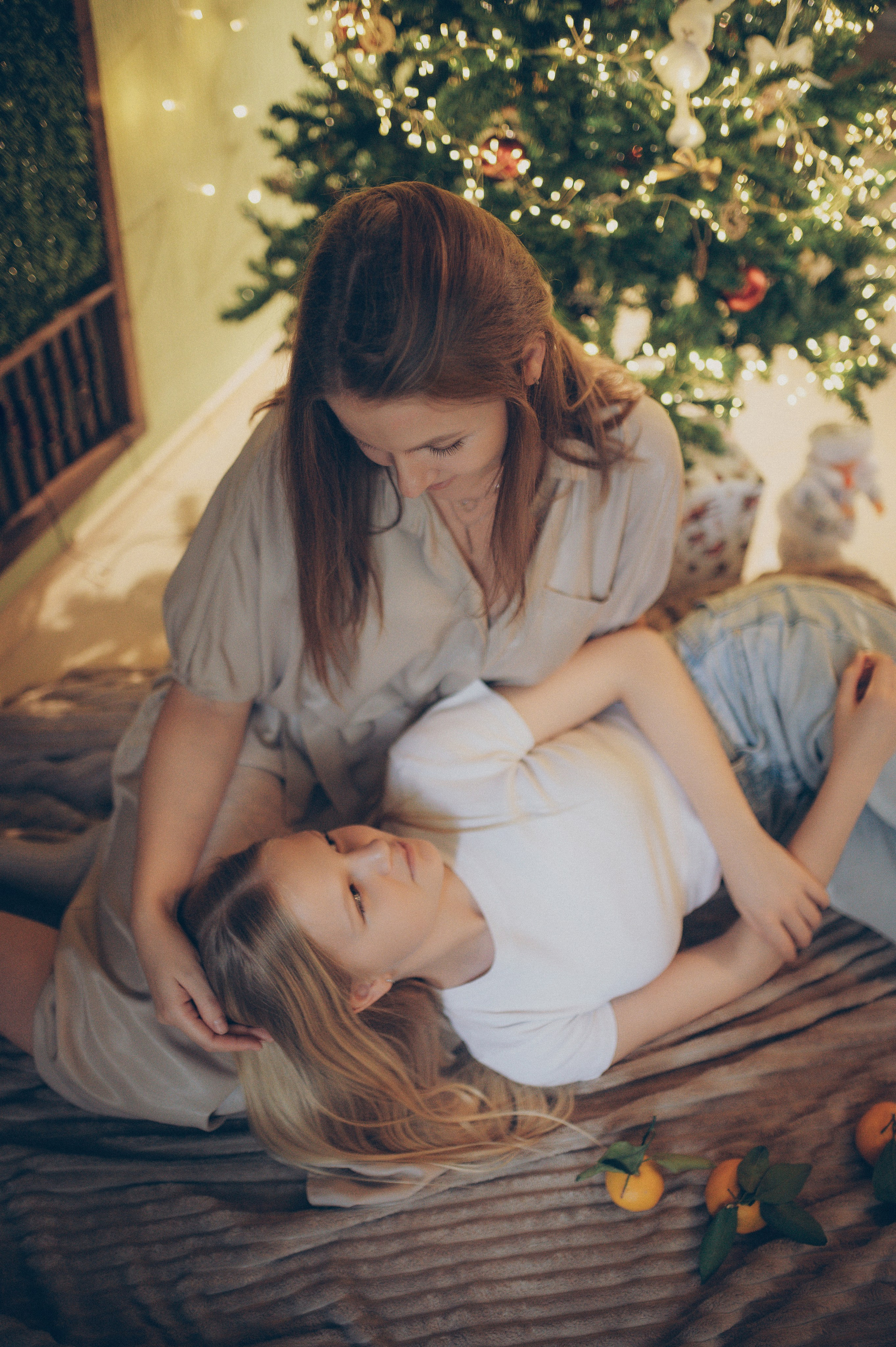 Тася, Соня, Женя и Илья (новогодняя домашняя). Фотограф, г. Лесной Свердловской области