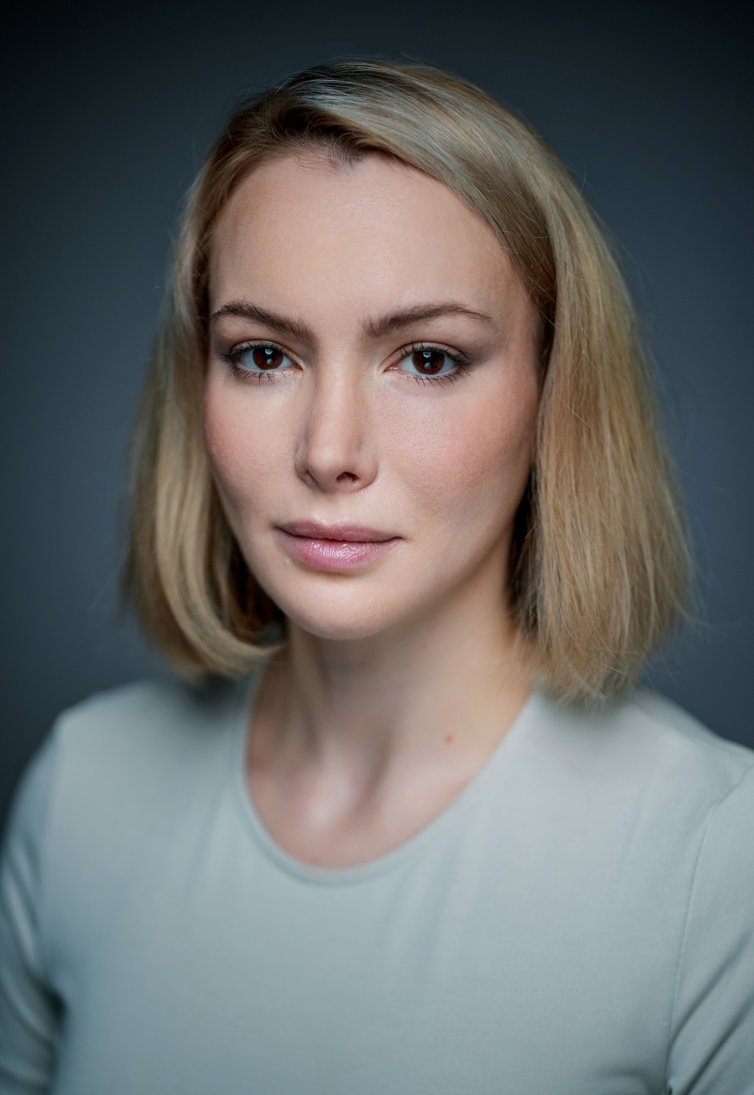 Актриса Елена Волик. Портретная съемка в Москве, студийный фотограф Игорь Фомин