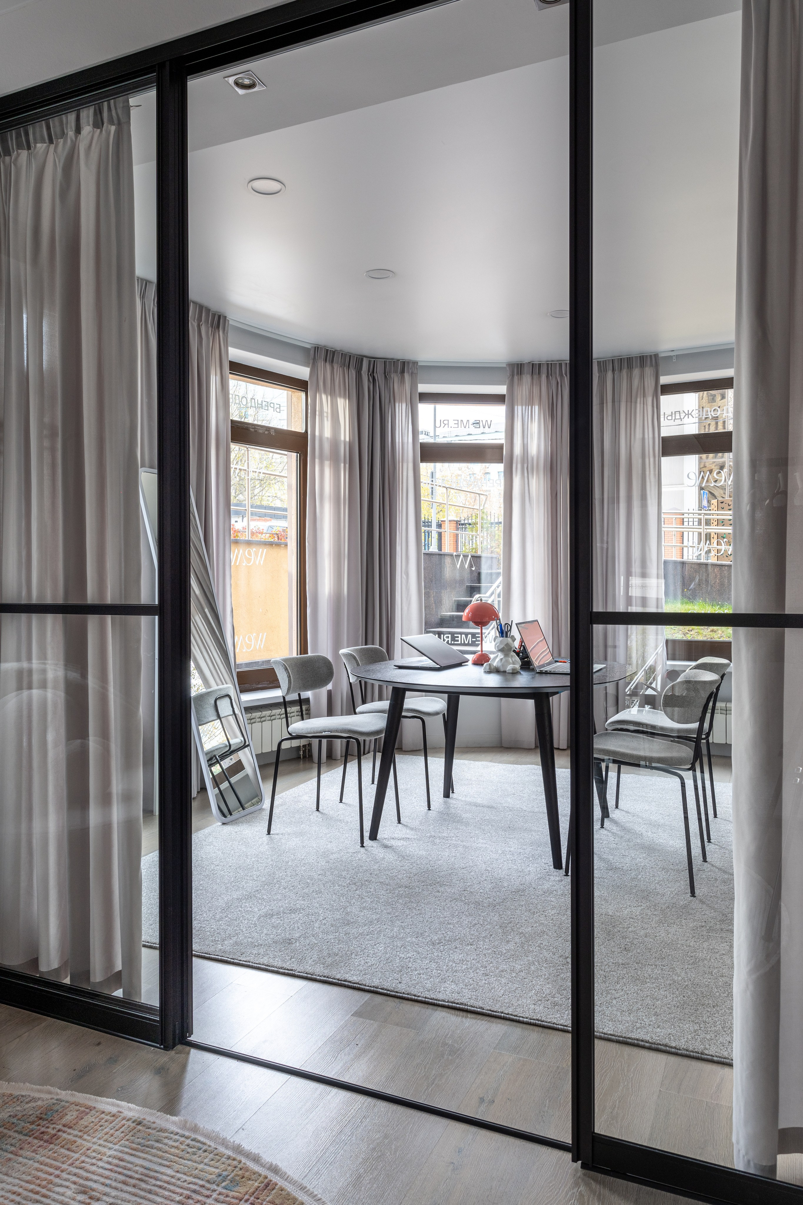 Шоурум магазина одежды WEME (136 м²). Елена Жукова. Архитектура, дизайн и ремонт