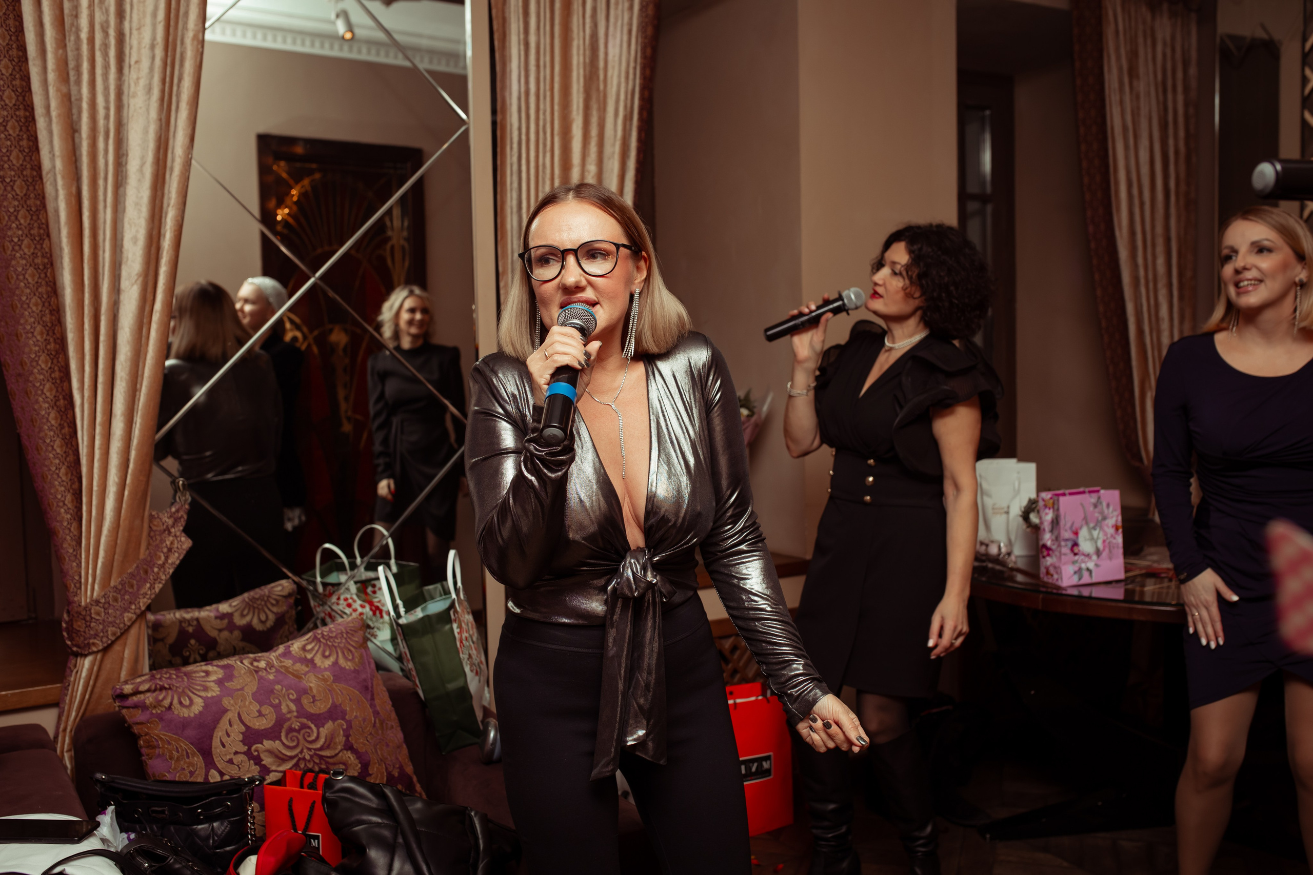 Юбилей в караоке. Семейный и детский фотограф в Москве Дорогова Екатерина