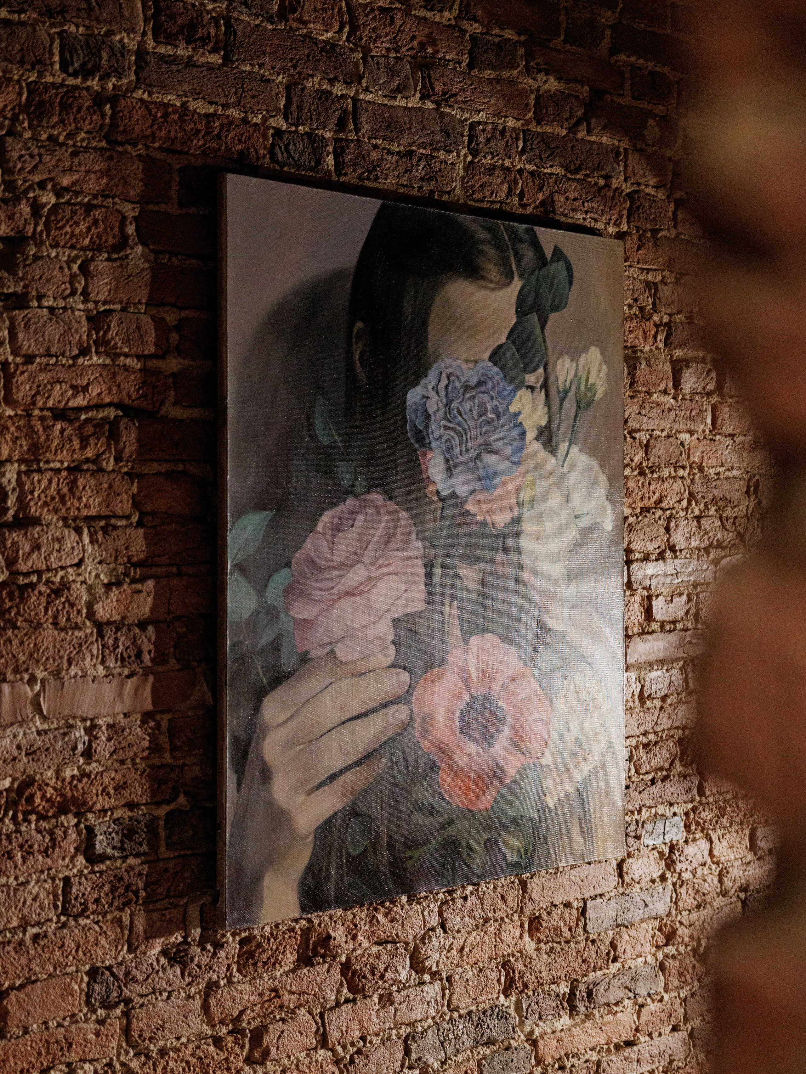 STAY HIDEOUT. Anna Zavediy