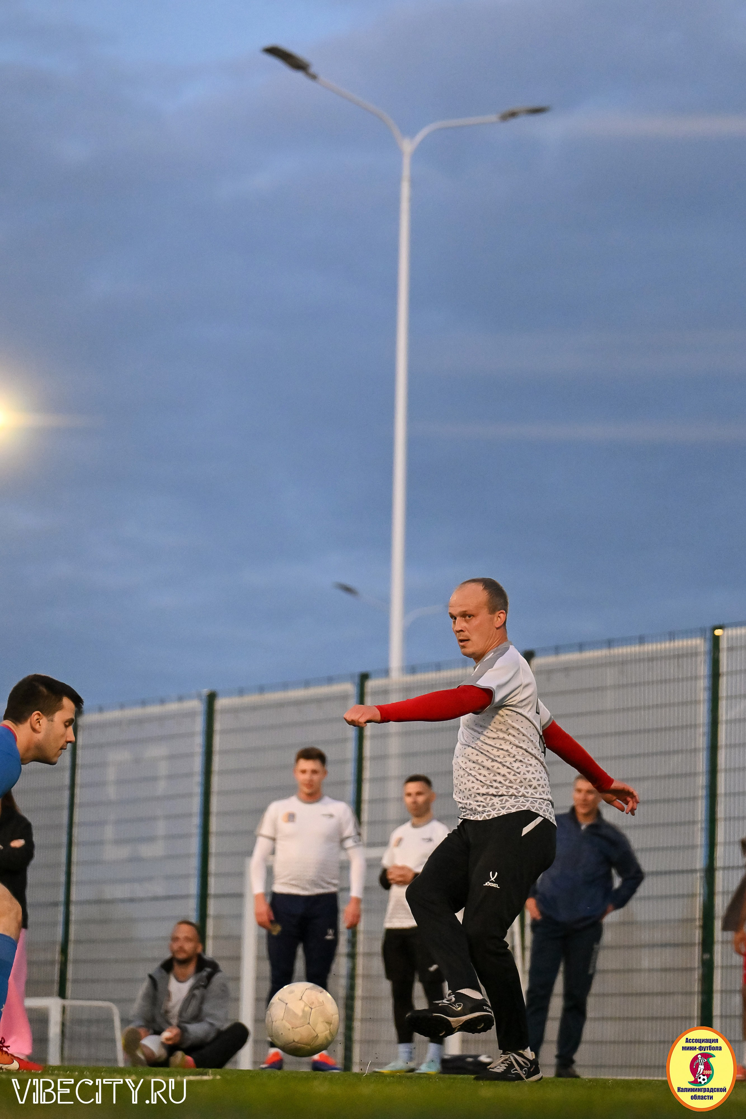 ИГРЫ МИНИ-ФУТБОЛЬНОЙ И КОРПОРАТИВНОЙ ЛИГИ. VIBECITY.RU Вайб Сити Ру Фоторепортажи Фотоотчеты Калининград