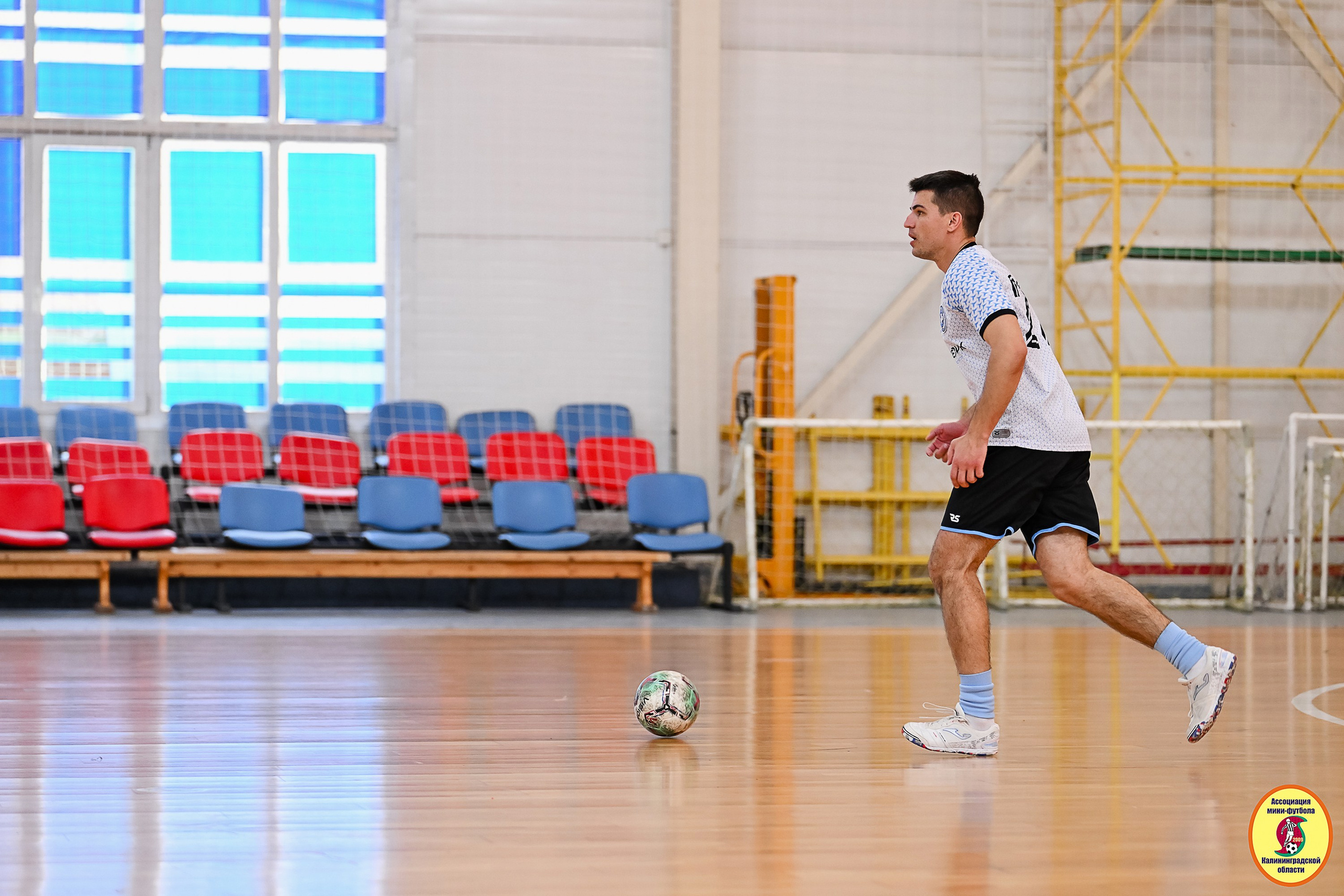 Корпоративная Бизнес Лига по футзалу — Весна 2026. VIBECITY.RU Вайб Сити Ру Фоторепортажи Фотоотчеты Калининград