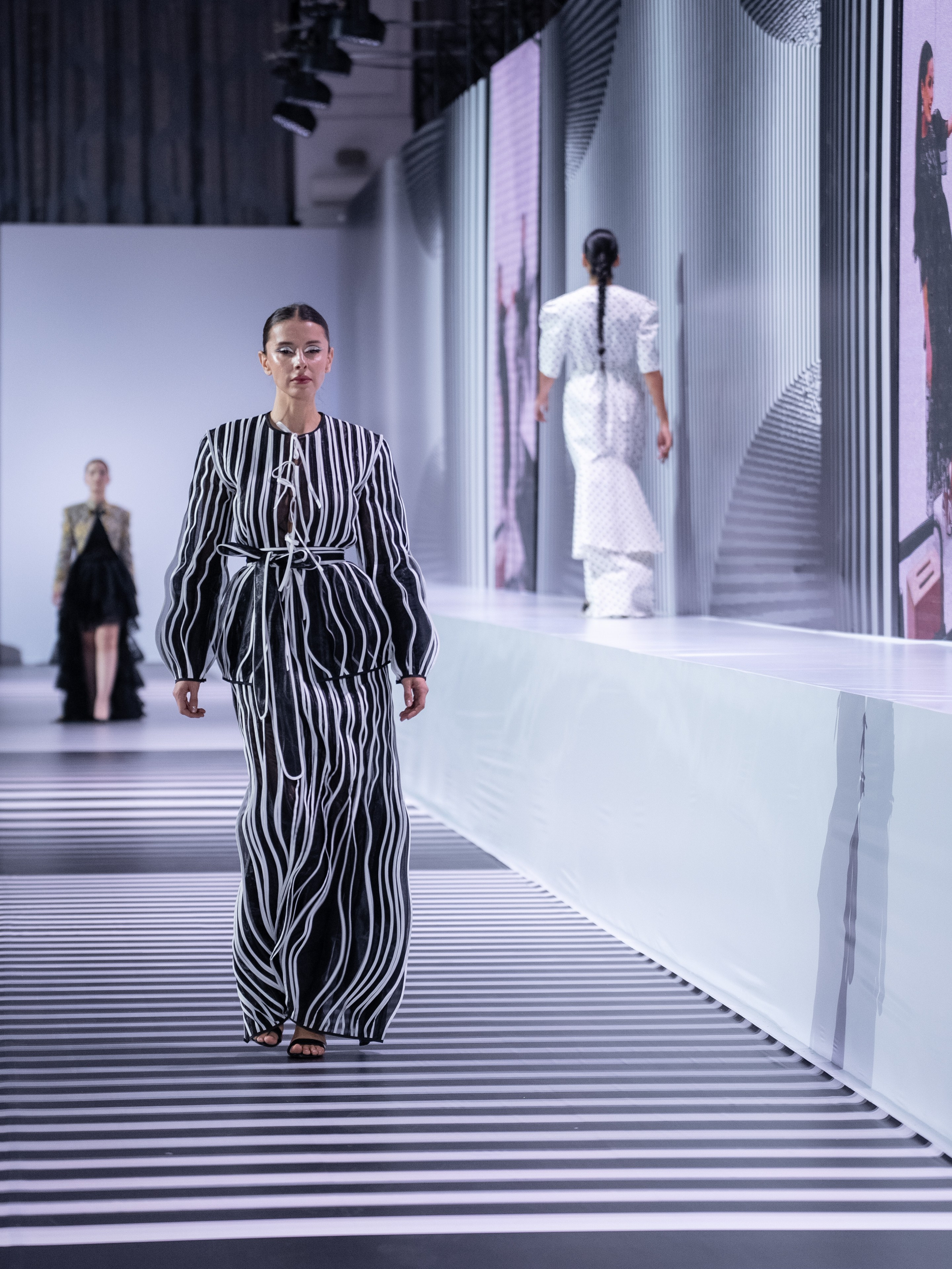 Arunaz. Сайт Алматинского НЮ АРТ, будуар и фэшн фотографа Дениса Карпенко