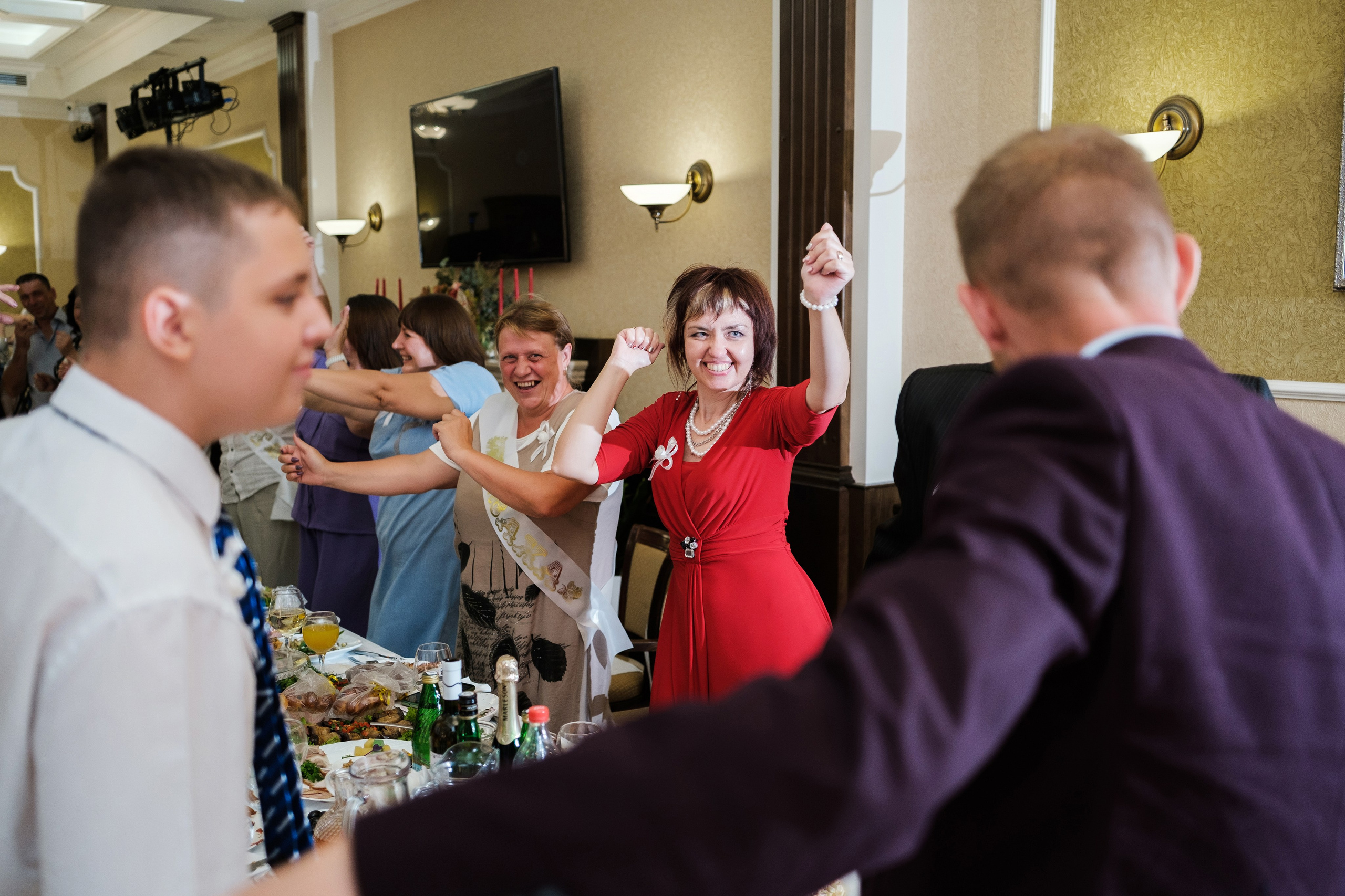 Виктор и Анна. Свадебный фотограф | репортаж | праздники | крещение