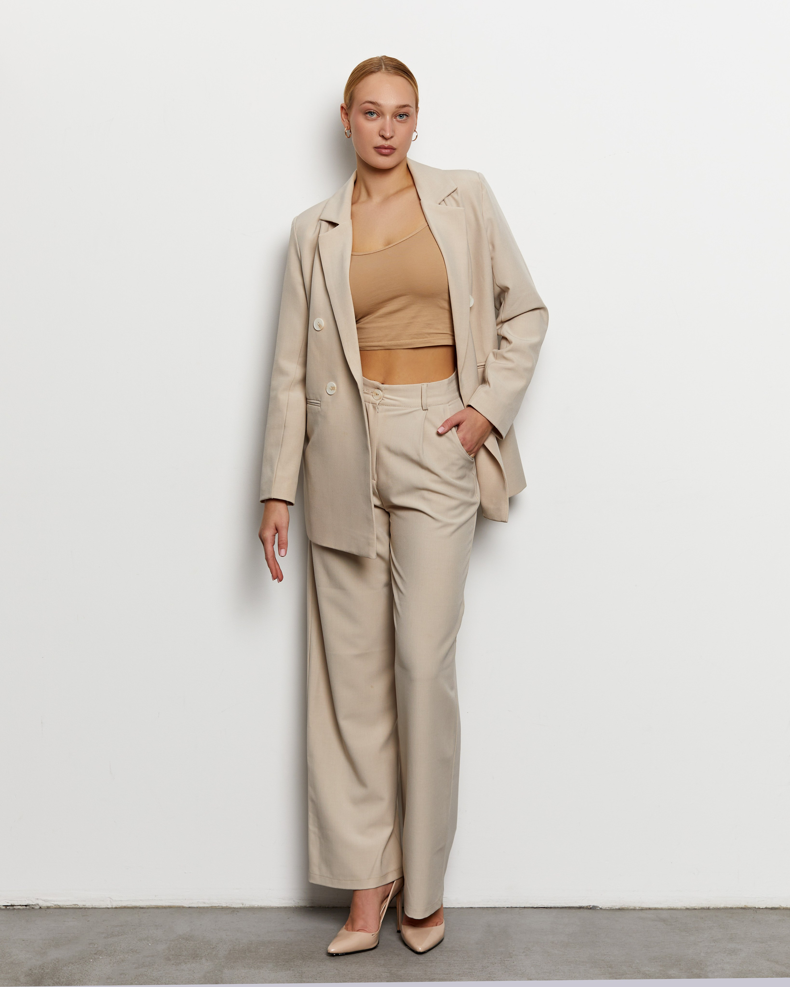 Каталог. Фотограф для брендов одежды и маркетплейсов в Москве