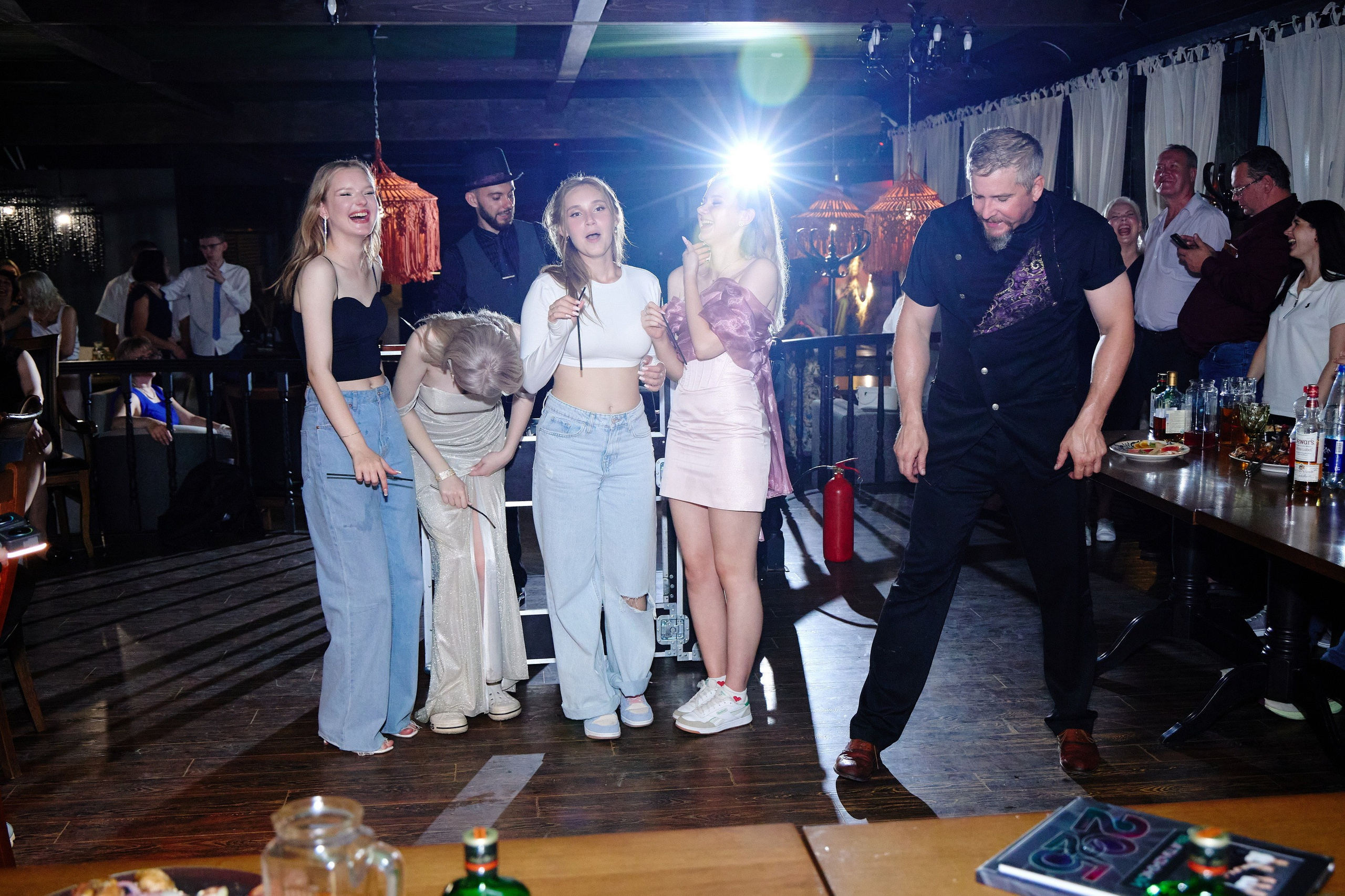 Выпускной 35 Сош. Фотограф Выпускные альбомы Таганрог Сергей Коробченко