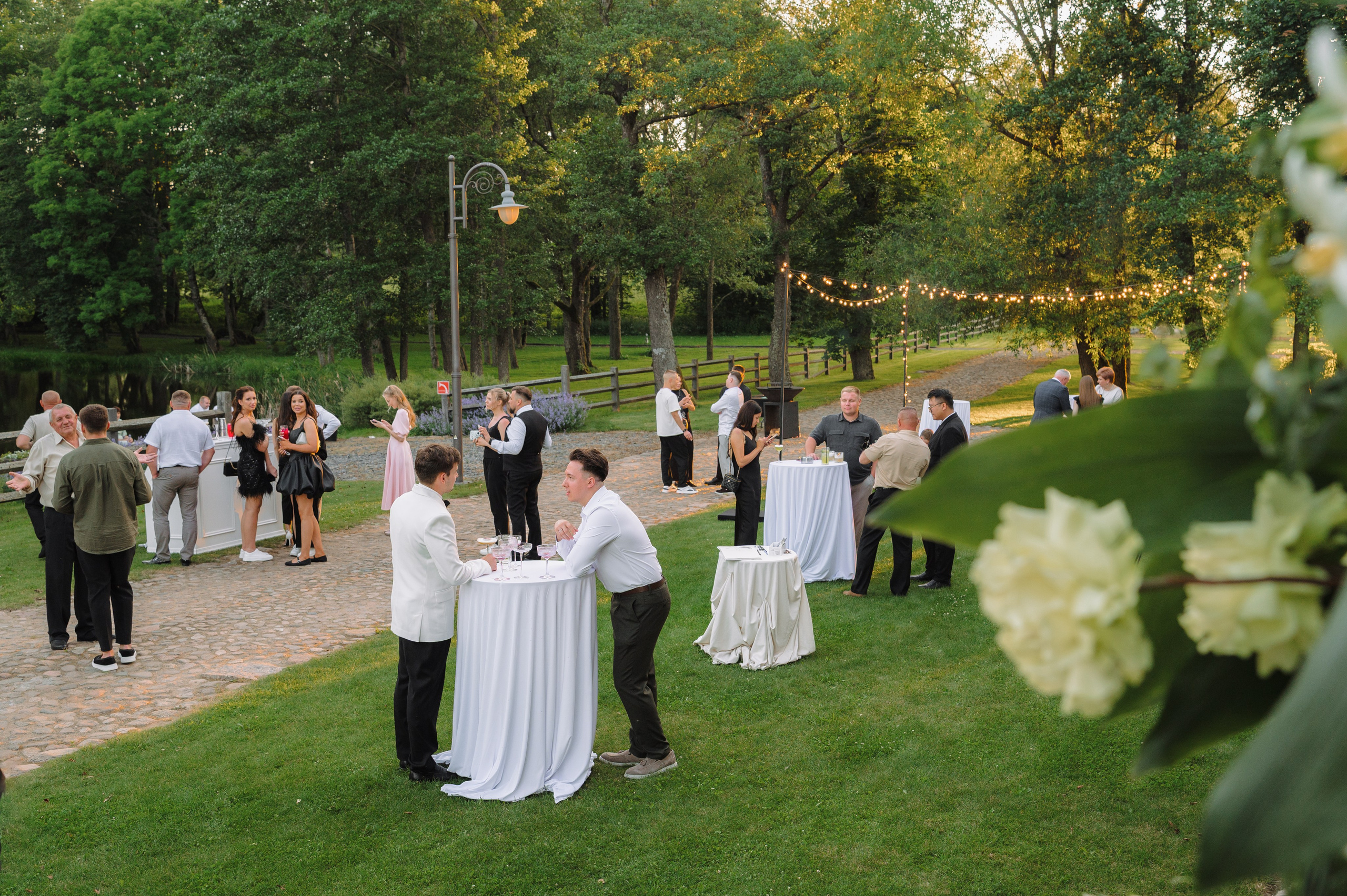 Свадебная фотосъемка в «Двор Стайки»