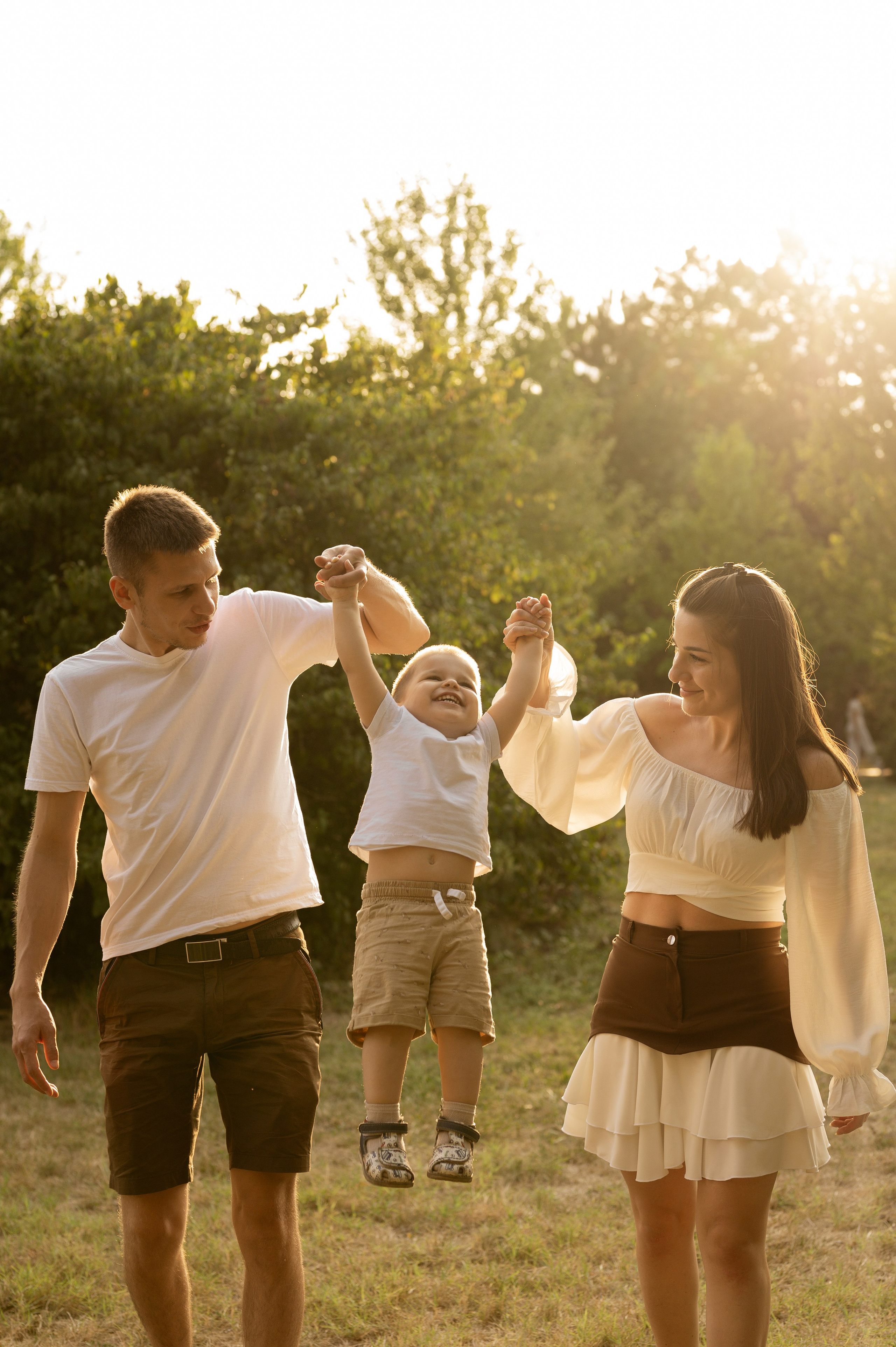 Летняя семейная фотосессия в парке. Свадебный и семейный фотограф в Краснодаре Алина Мельник