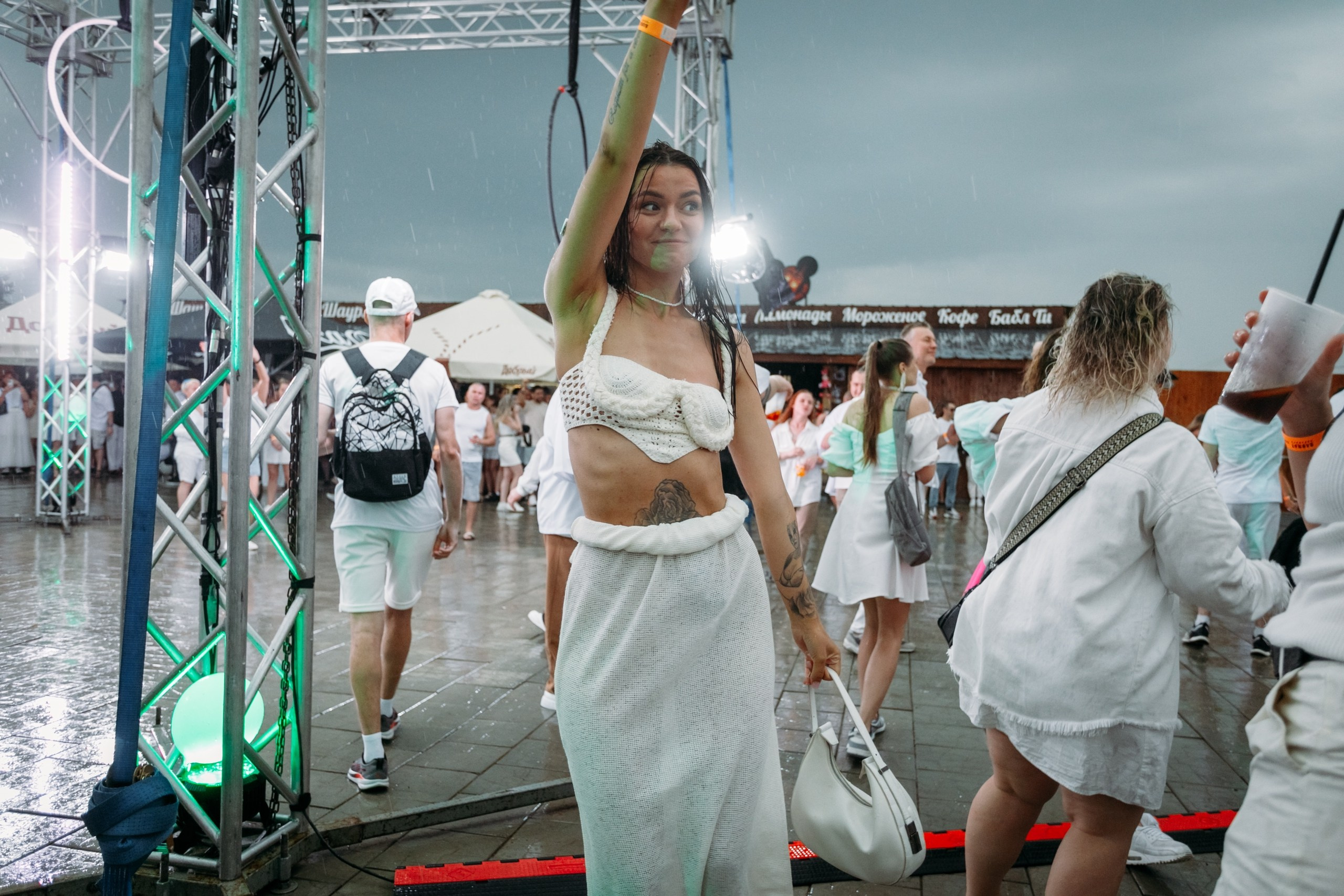 White Party @ Бархат парк. Репортажный фотограф Максим Полянский. Москва, Санкт-Петербург, Красноярск
