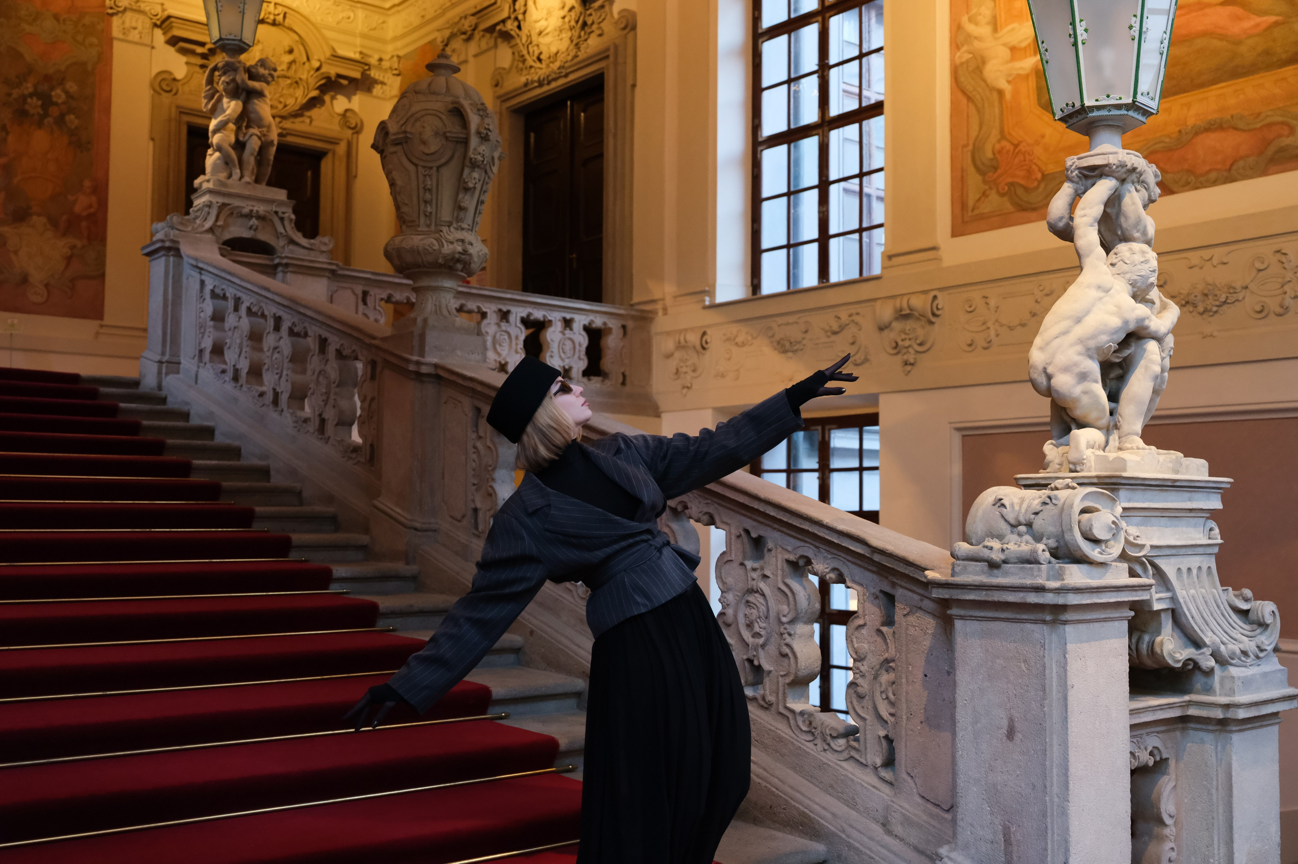 Во дворце. Фотограф в Москве и Праге: индивидуальные портреты, парные фотосессии