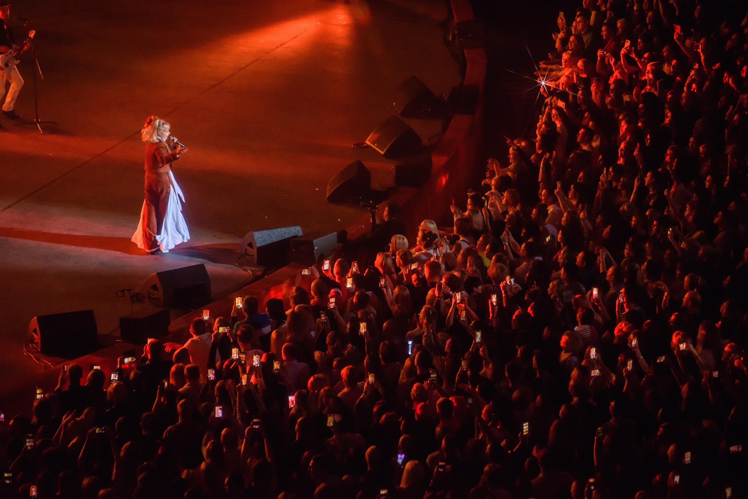 Дискотека 80-90-2000х — «Имена на все времена», Крокус Сити Холл. Бренд-фотограф для экспертов и блогеров в Москве Влада Горбовская