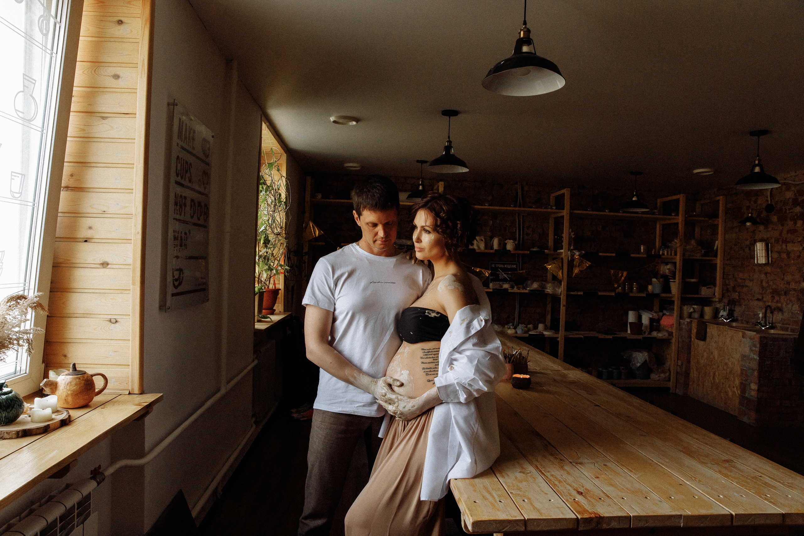 Фотосессия беременности в гончарной школе. Фотограф Норильск, Москва