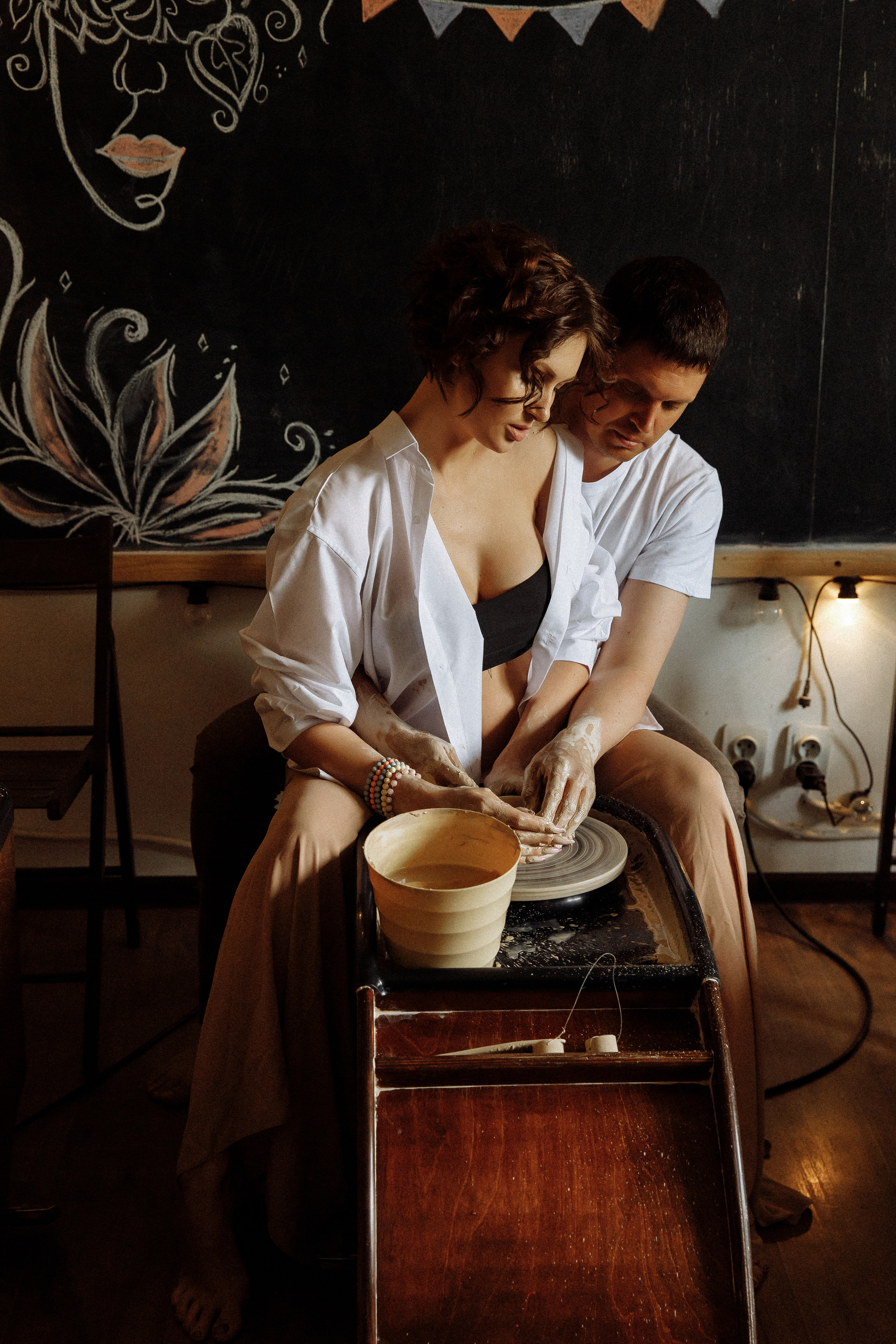 Фотосессия беременности в гончарной школе. Фотограф Норильск, Москва