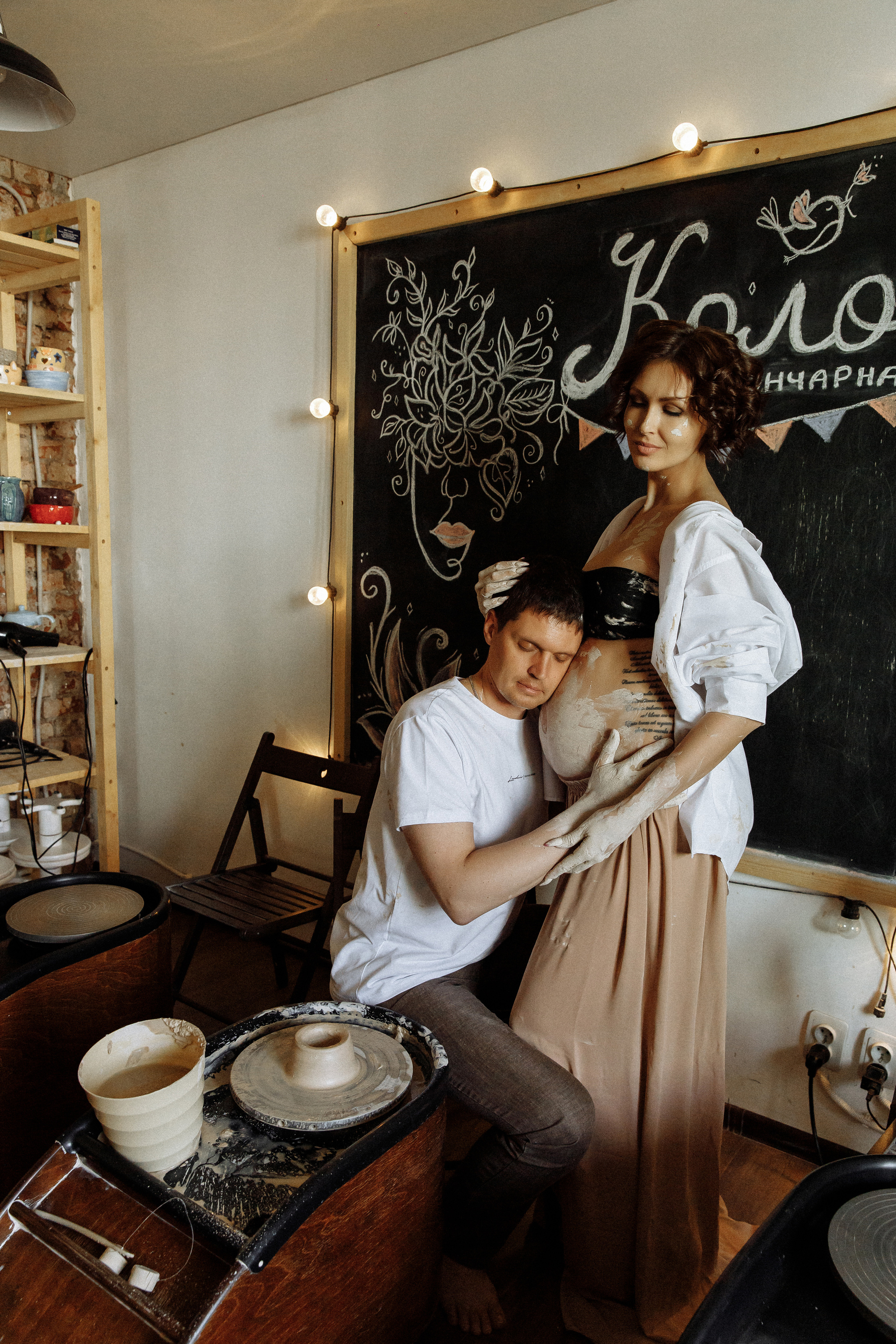 Фотосессия беременности в гончарной школе. Фотограф Норильск, Москва