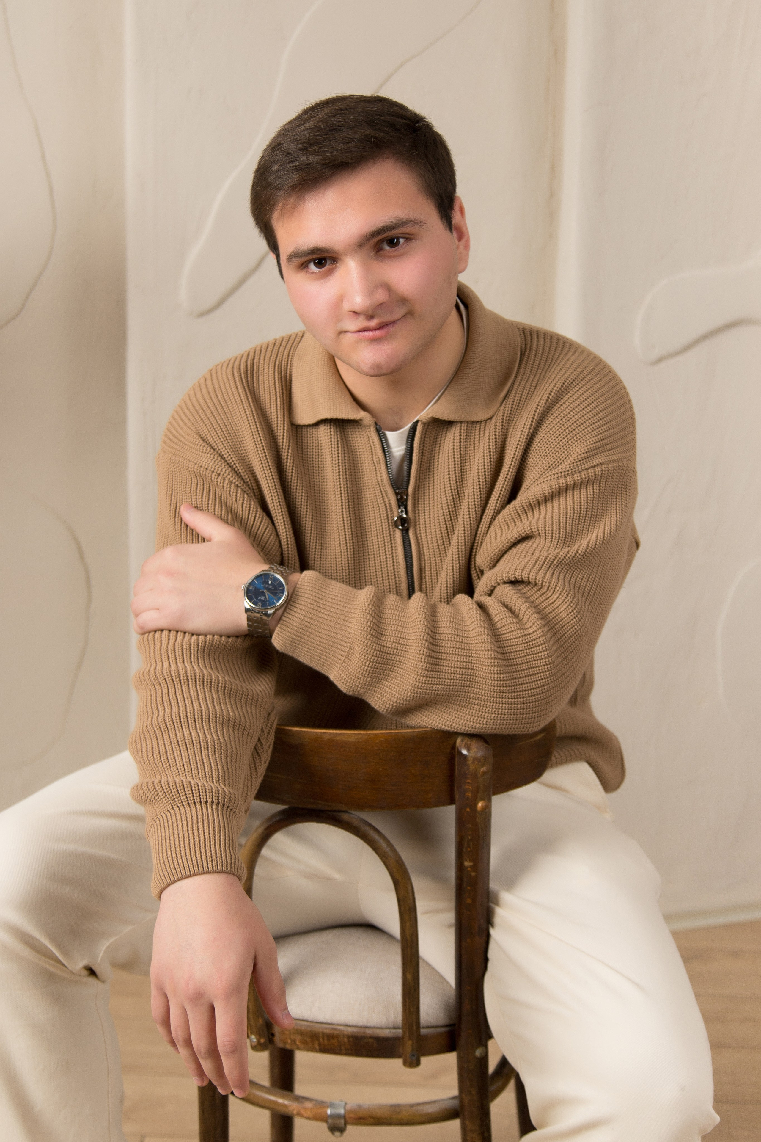 9  и 11 классы. Школьный фотограф в г. Нальчик Галимат Абитова