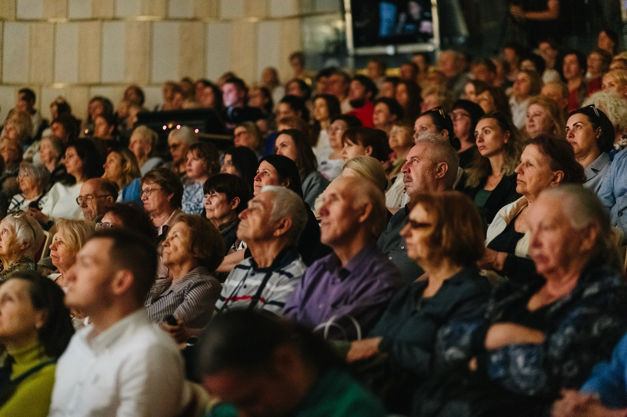 Спектакль Приглушенные голоса в Театре Академии танца Б. Эйфмана (+репетиция). Семейный и портретный фотограф в Санкт-Петербурге Андрей Воробьев
