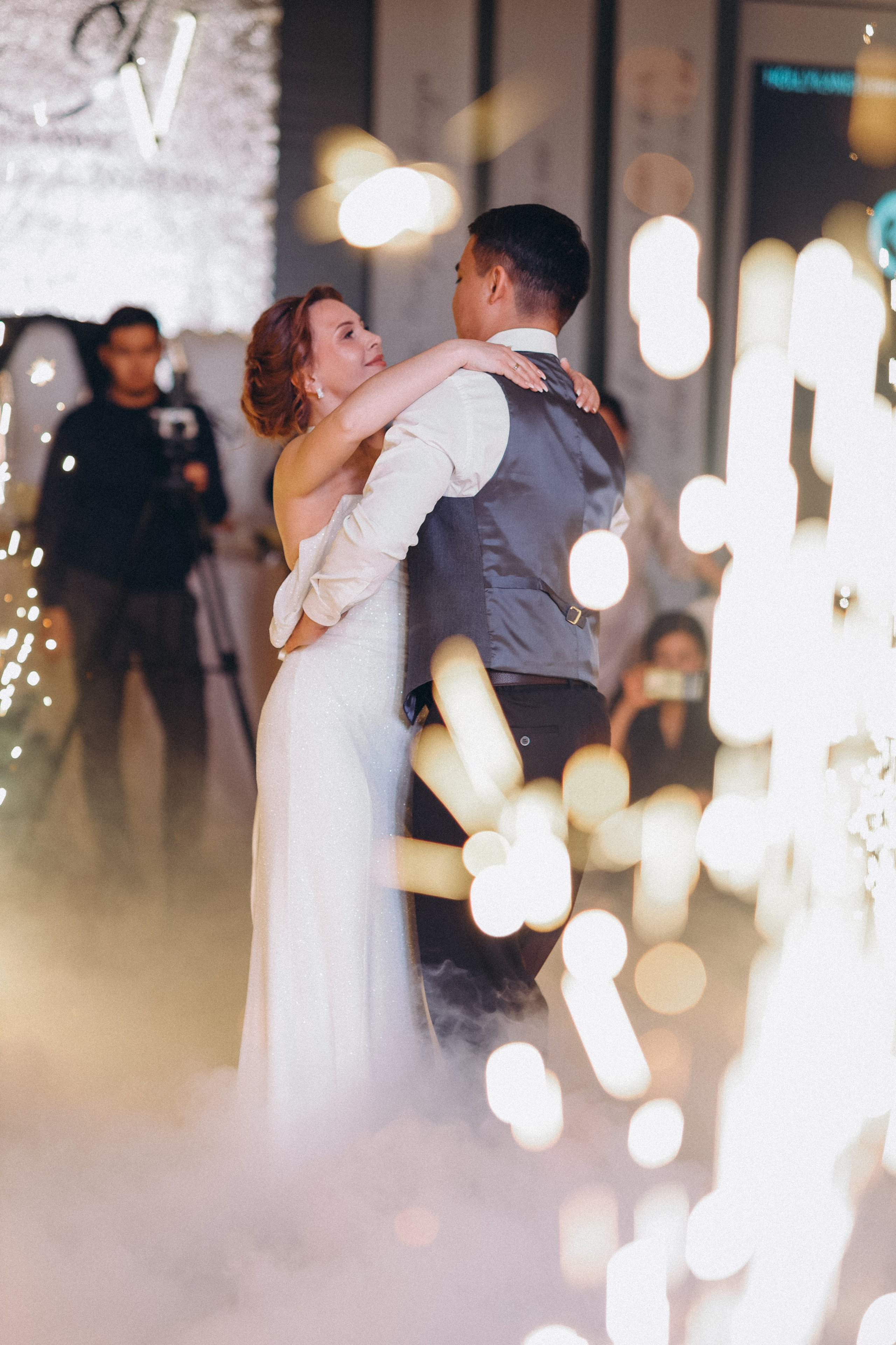 Свадебная. Фотограф в Жезказгане. Графический дизайнер