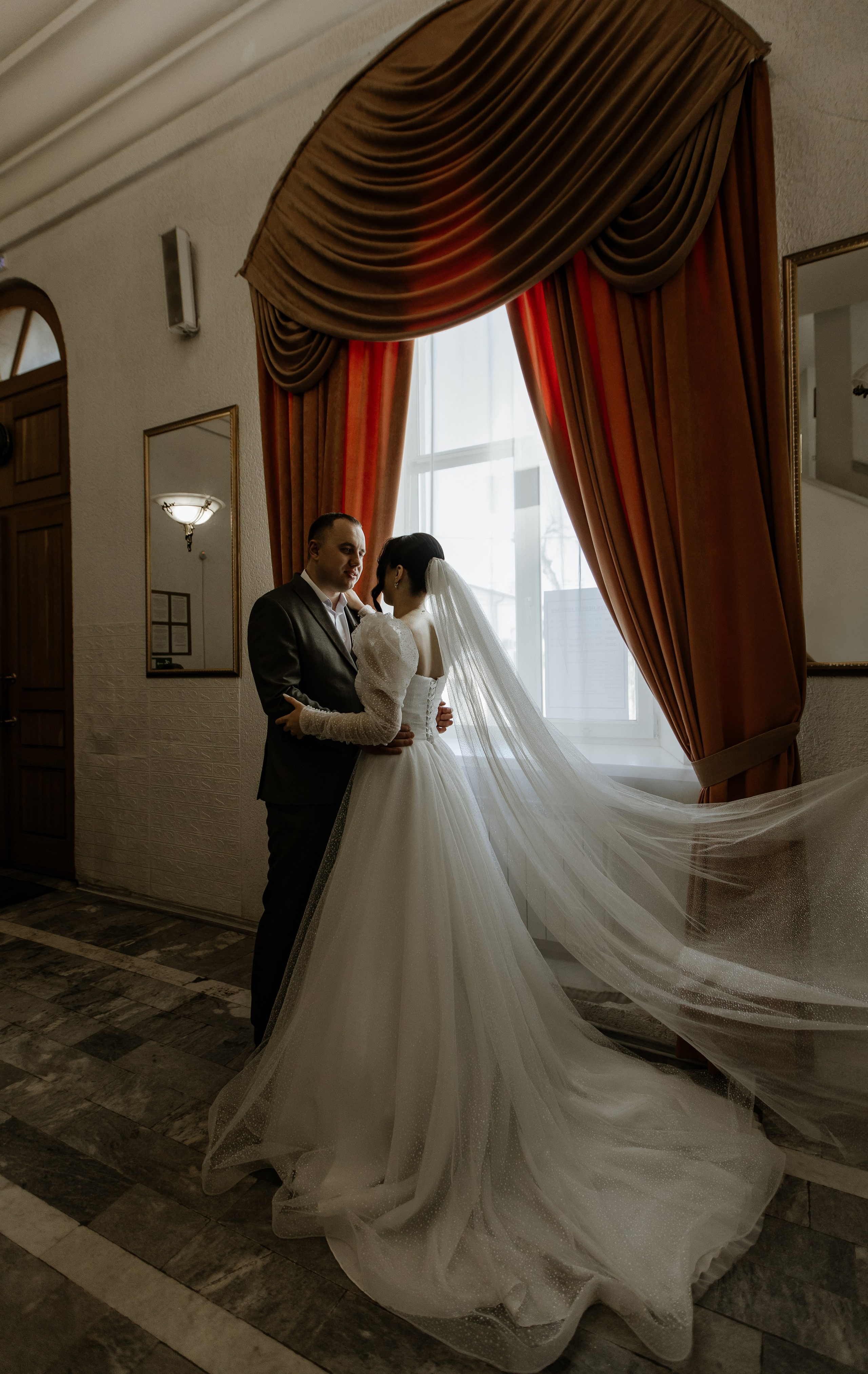 Публичная библиотека. Свадебный и семейный фотограф Ростова-на-Дону Ирина Бондарева