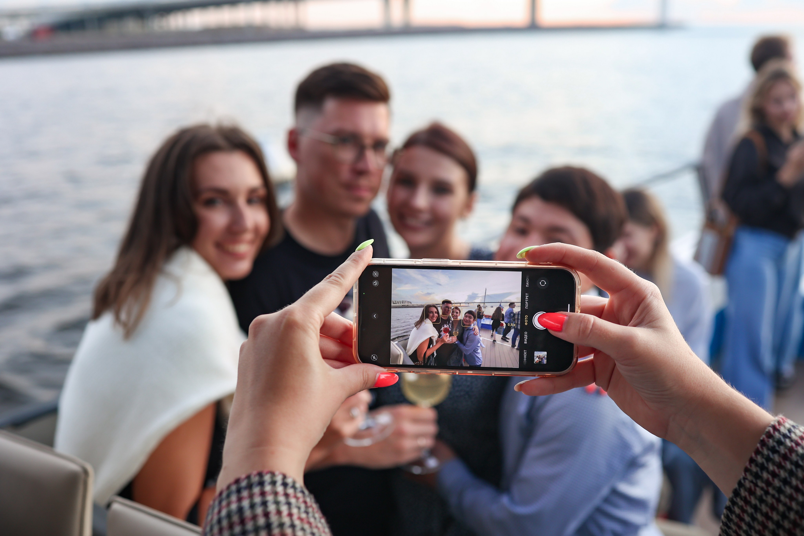 Gravity Project круизы. Репортажный и портретный фотограф в Санктпетербурге. Видиосъемка мероприятий в Санкт-Петербурге