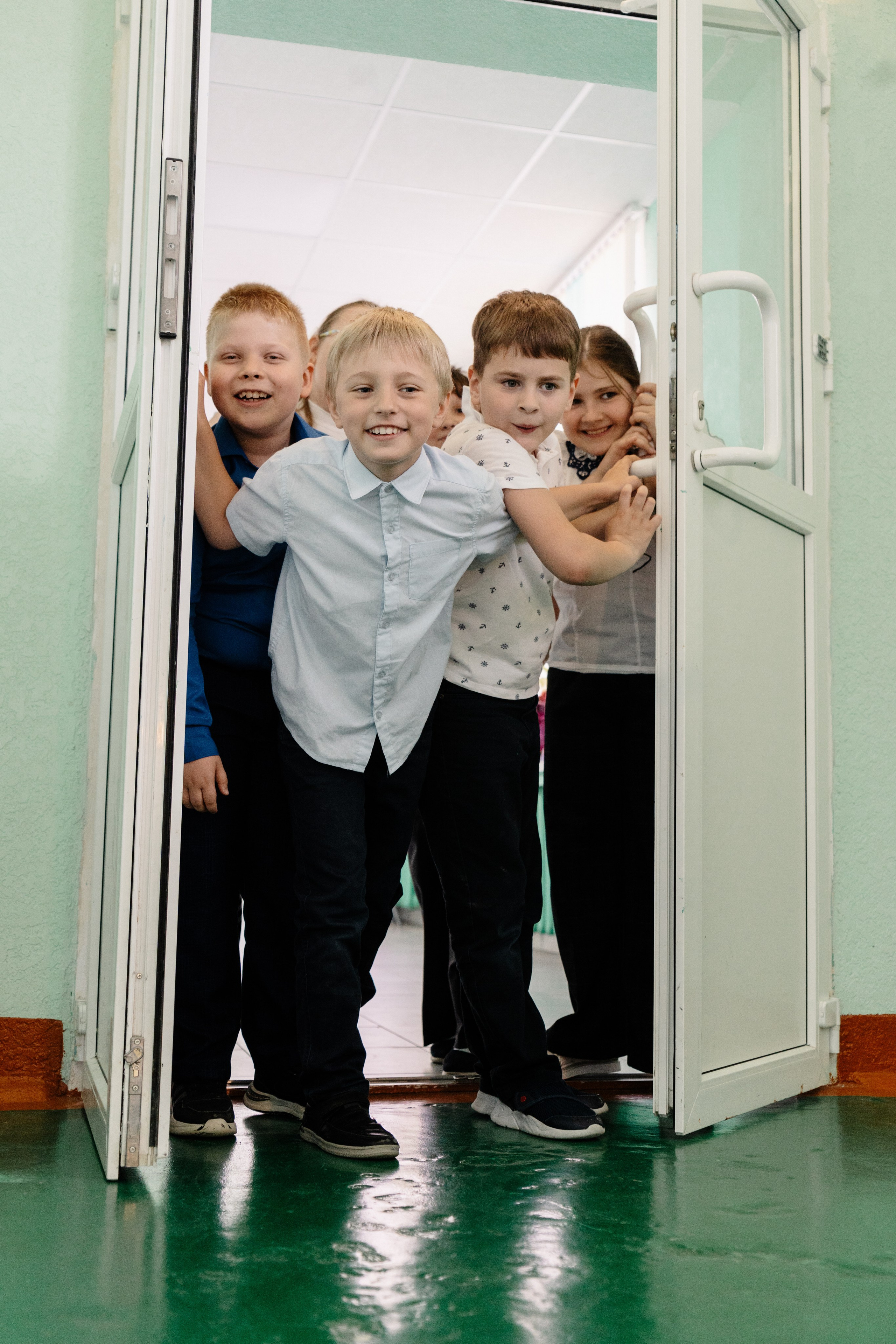 Фото с друзьями. Школа. Выпускные альбомы для школы и детского сада. Брянск, Дятьково