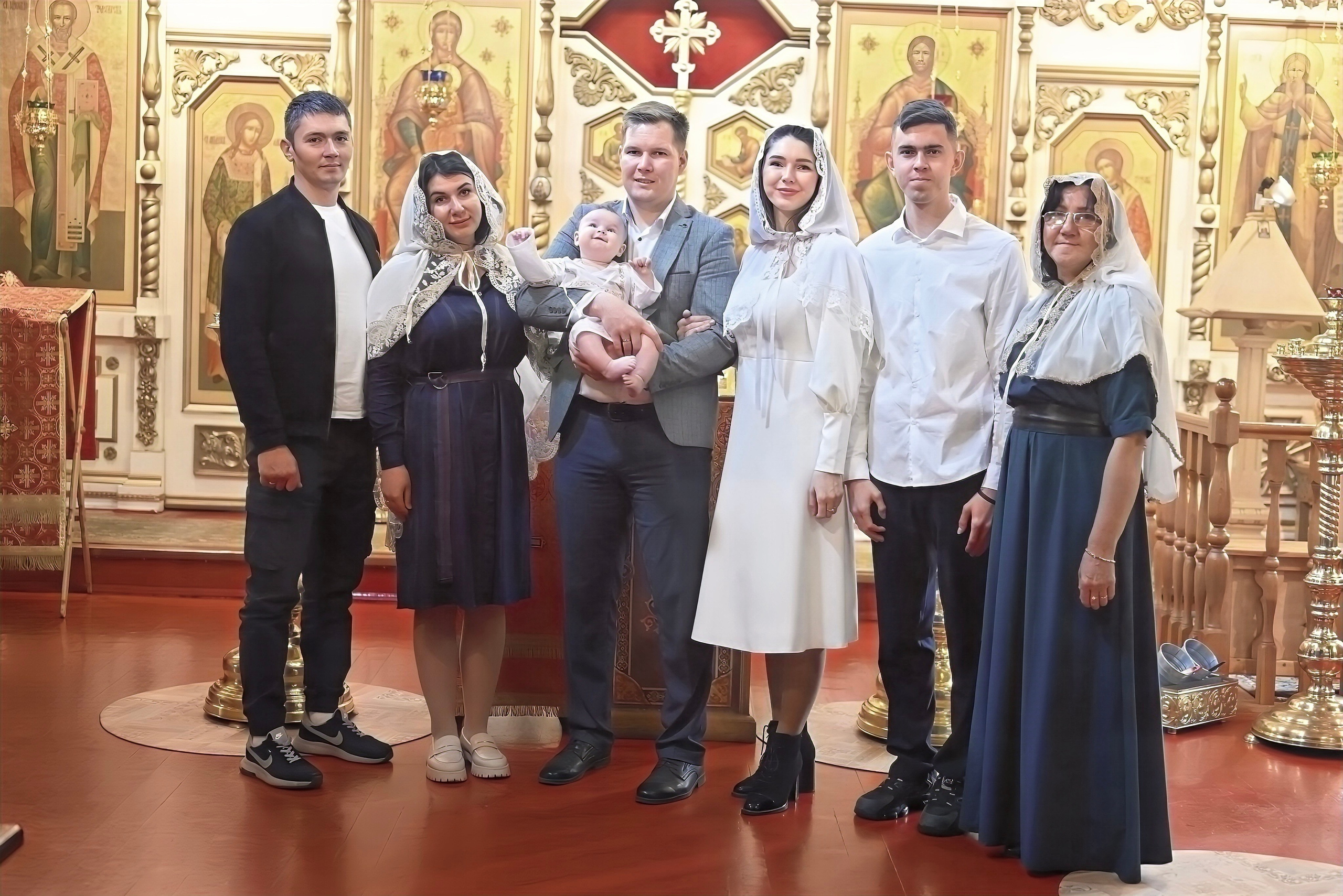 Крещение Чертаново мама Жанна. Семейный и детский фотограф Москва