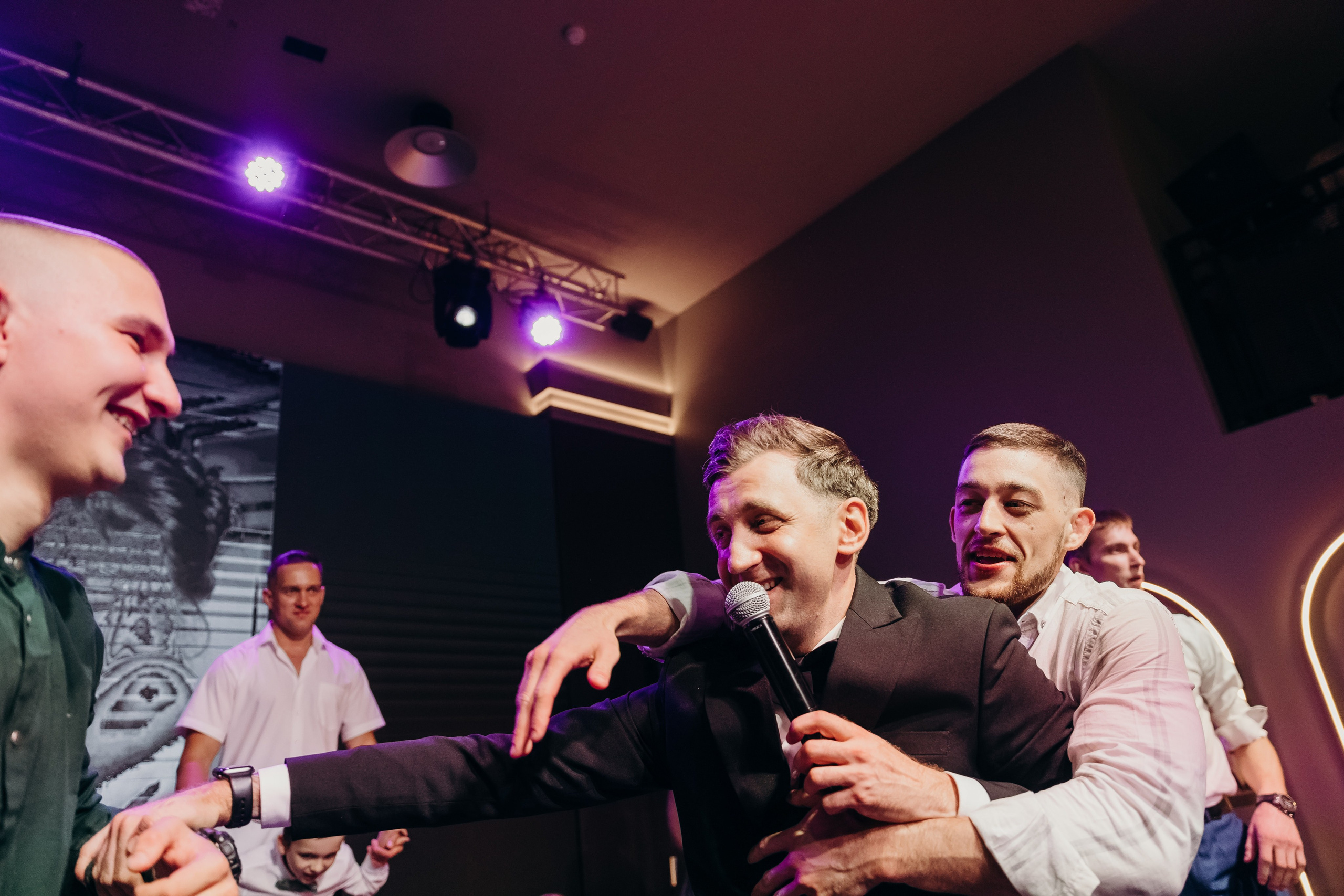 Счастье рядом. Свадебный фотограф-видеограф в Красноярске Евгений Константинопольский