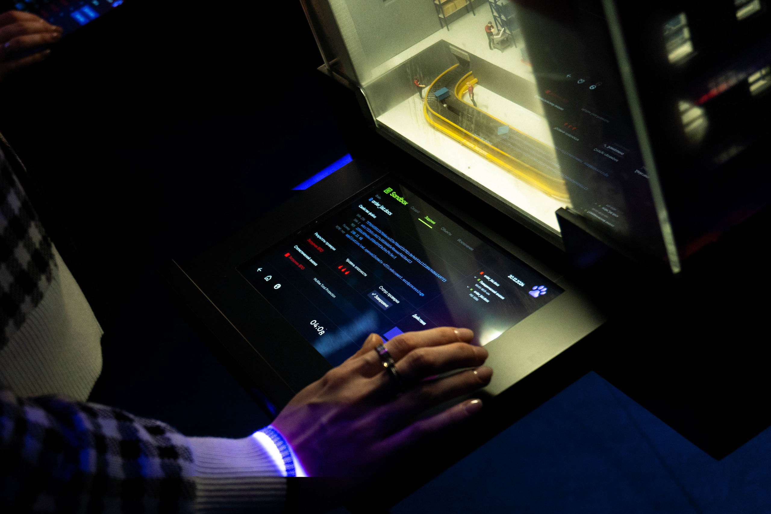 Кибердом | Бизнес конференция. Фото и видео съёмка в Москве и МО Александр Чапала и Трояк Алеся