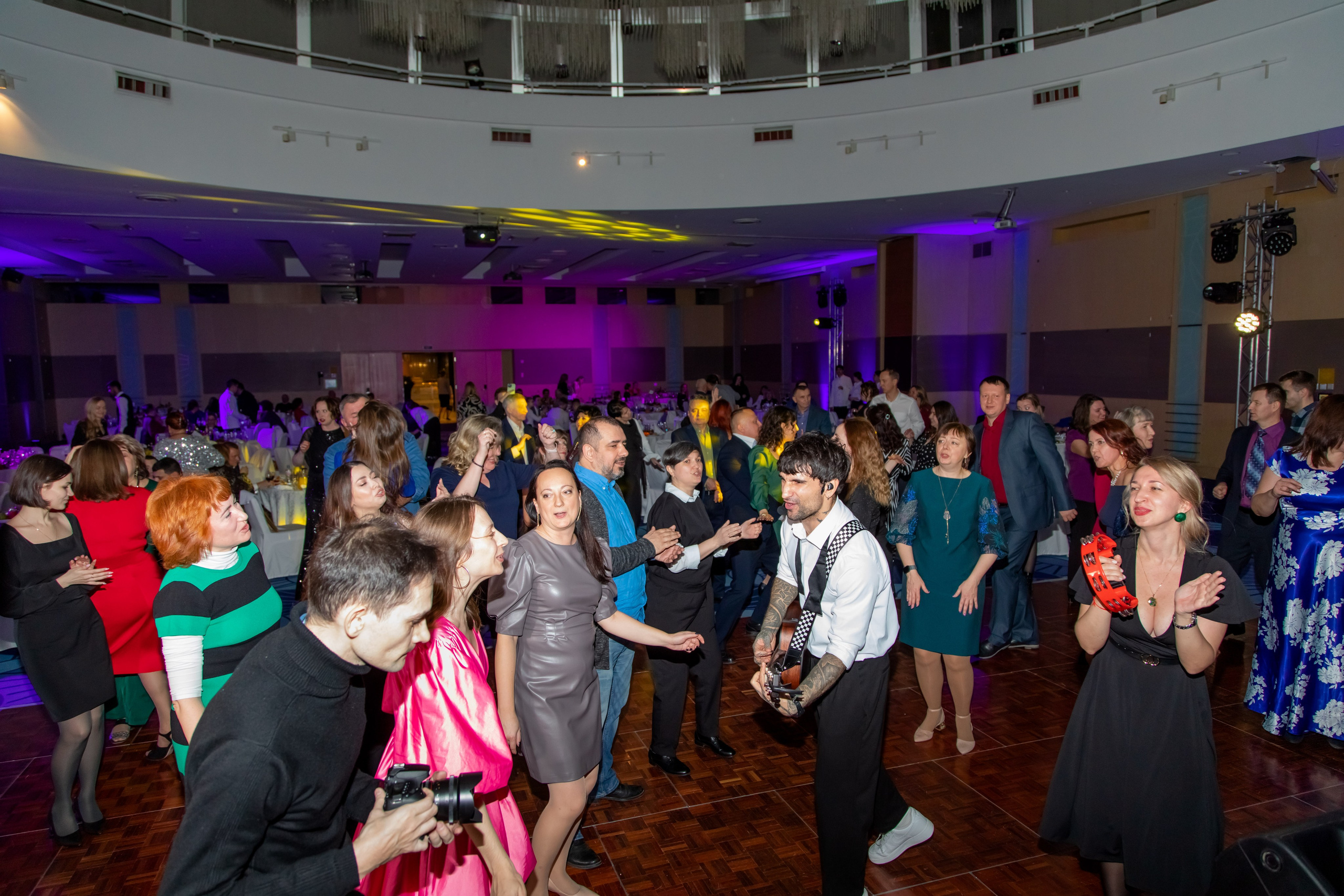 МФХ Северо-Запад — Новый год. Двойняшки-фотографы Анна и Анастасия в Санкт-Петербурге