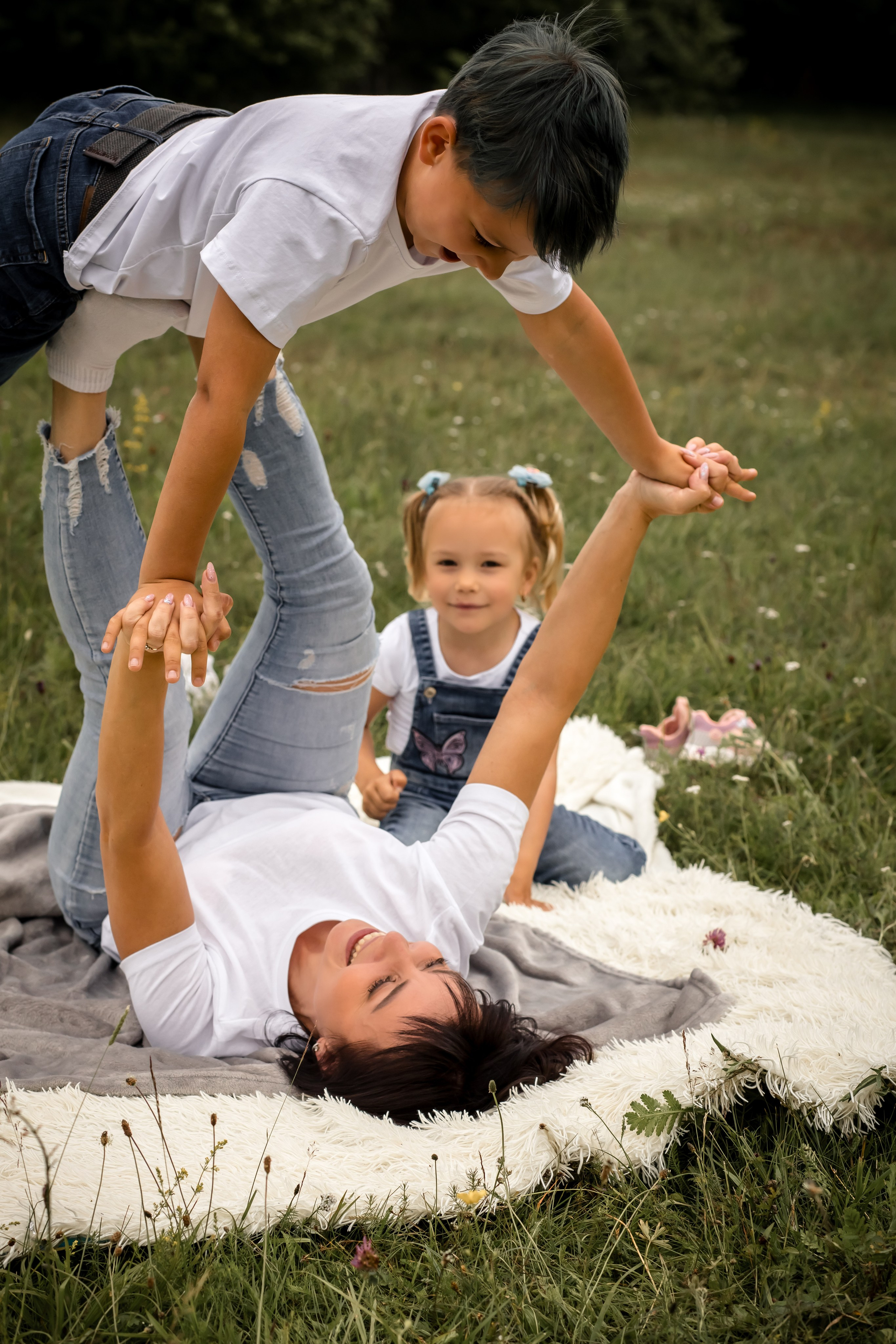 Катя с детками