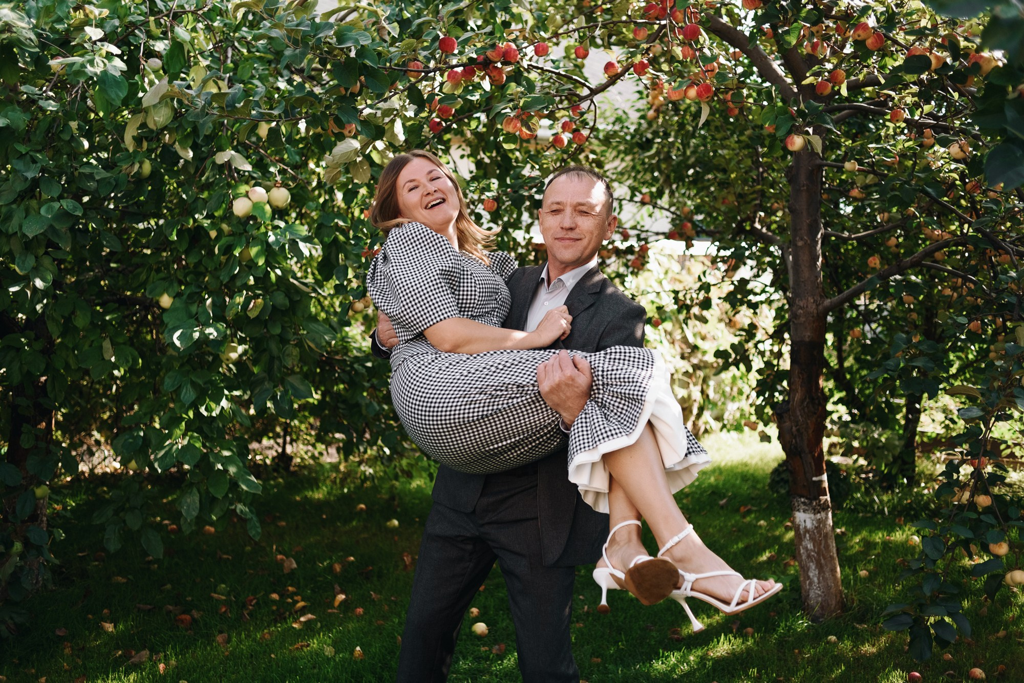 Семейная фотосессия в Тюмени — портреты поколений. Портретный фотограф Тюмень Дарья Мустафина