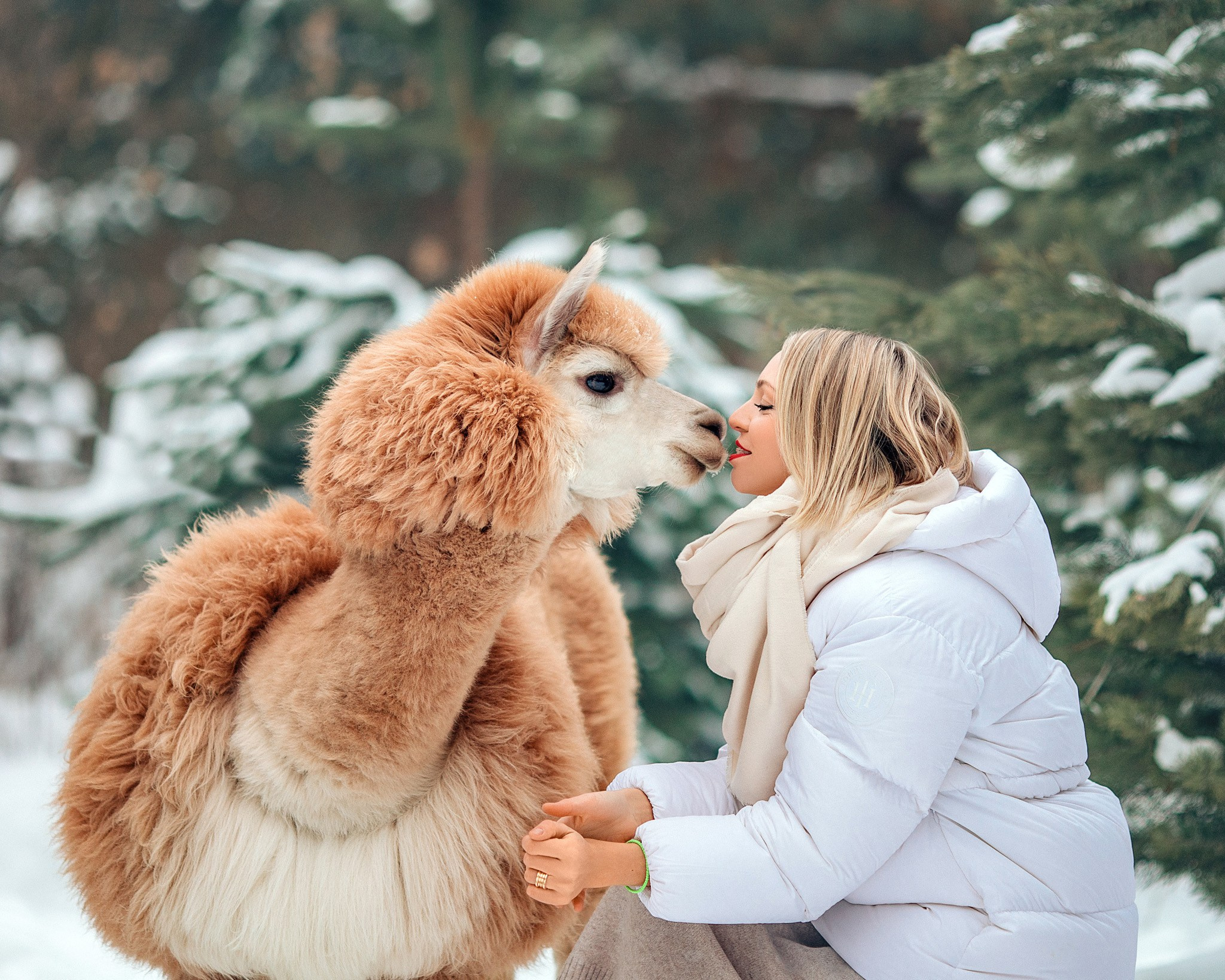 Девушки на природе. Детский и семейный фотограф с животными в Москве Гурьева Надежда