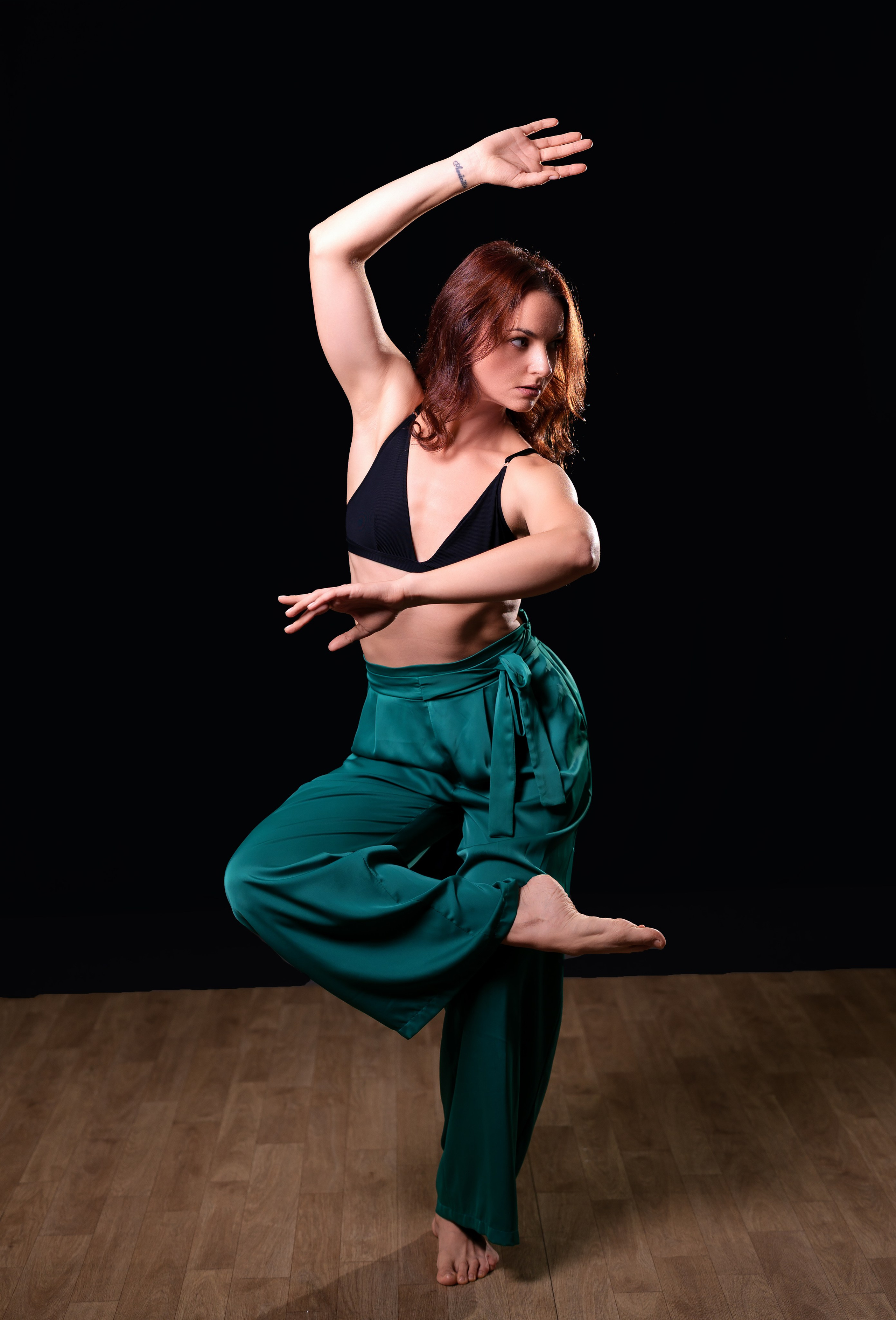 Dance MARIA. Сайт фотограф в Керчи Кислый Юрий