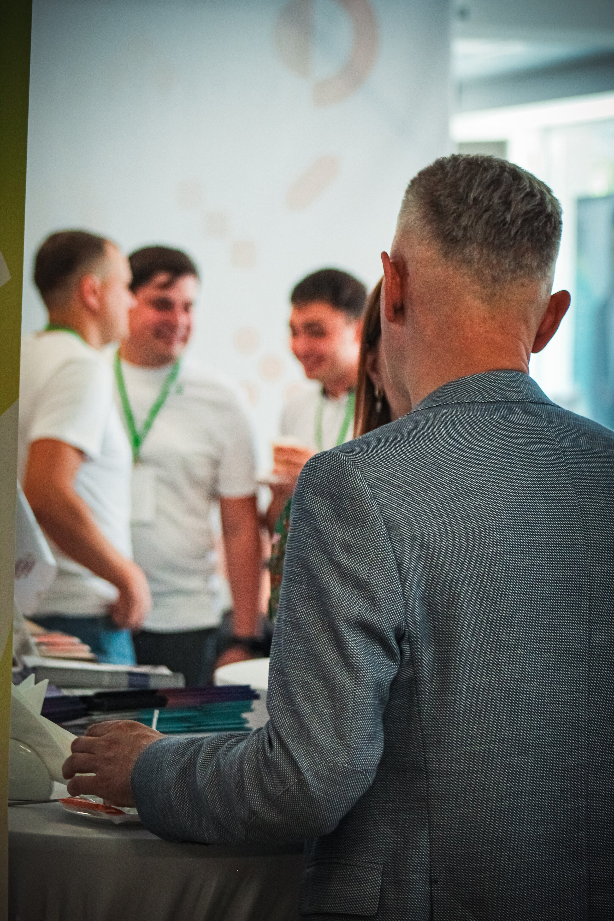 Сбер. Бизнес-завтрак. Илья Чемис — Фотограф в Мариуполе