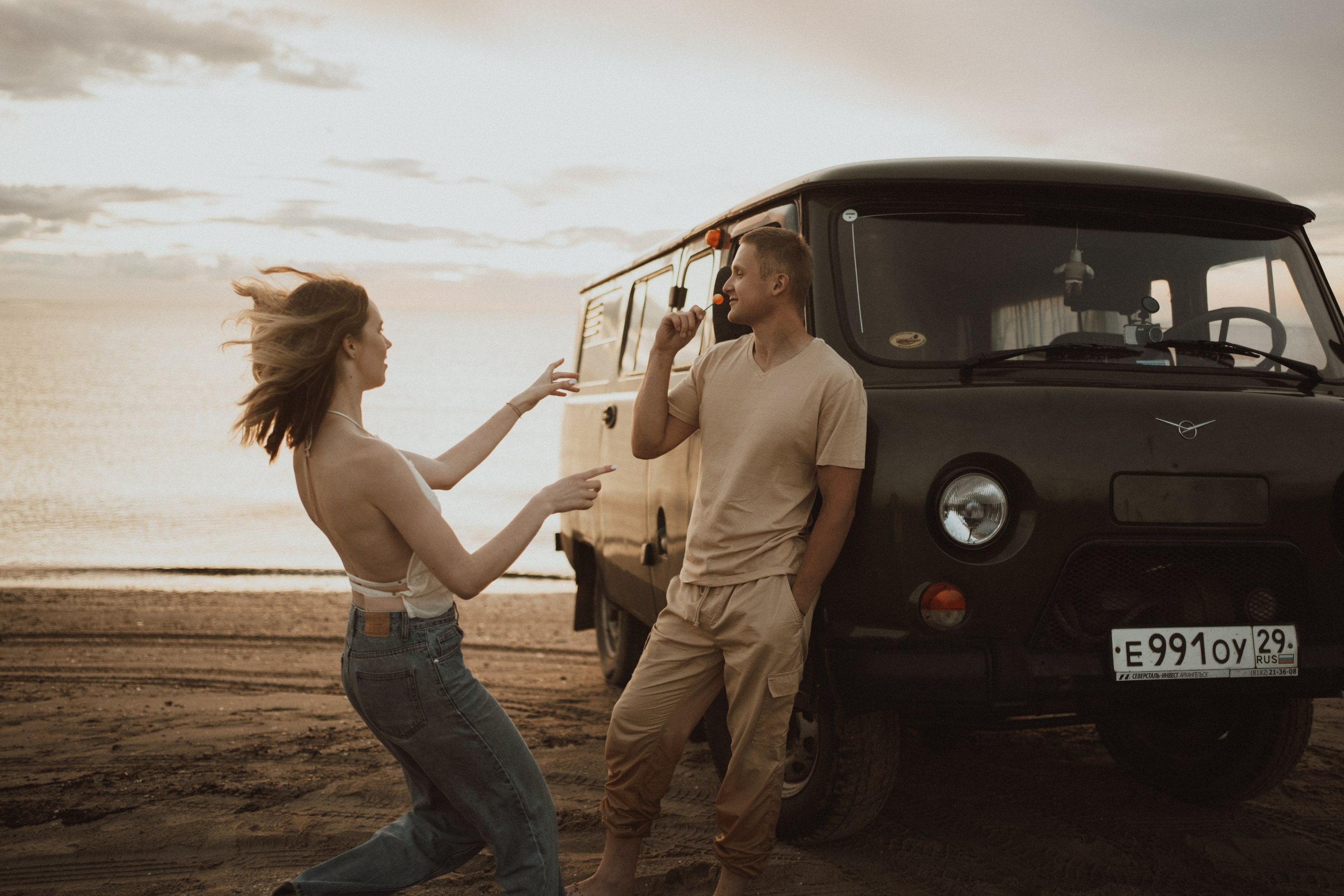 [… Sasha, Tosha and UAZ]. Фотограф в Архангельске