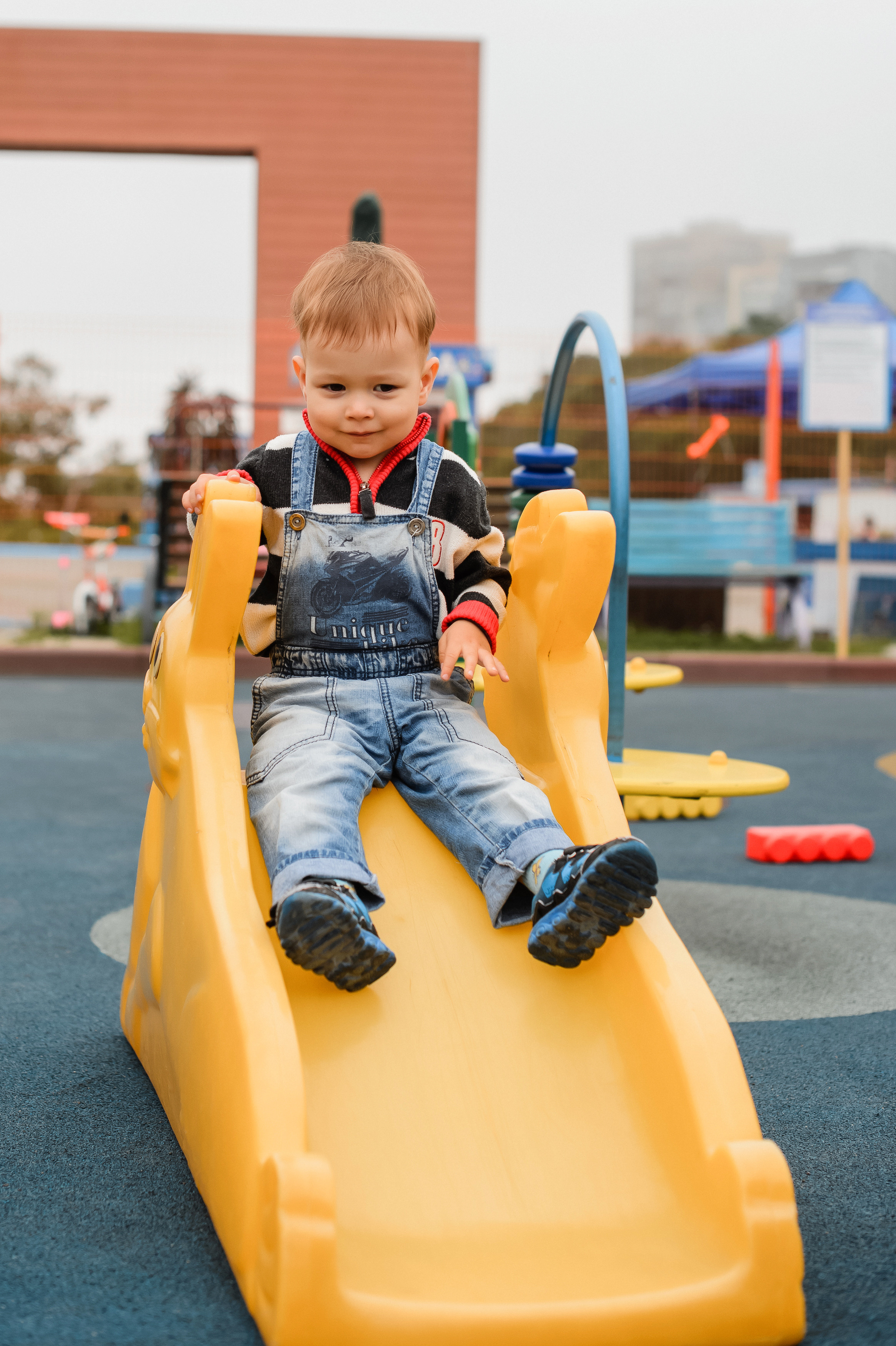 Прогулка с карапузом в парке минного городка. Фотограф Владивосток. Игорь Кирсанов