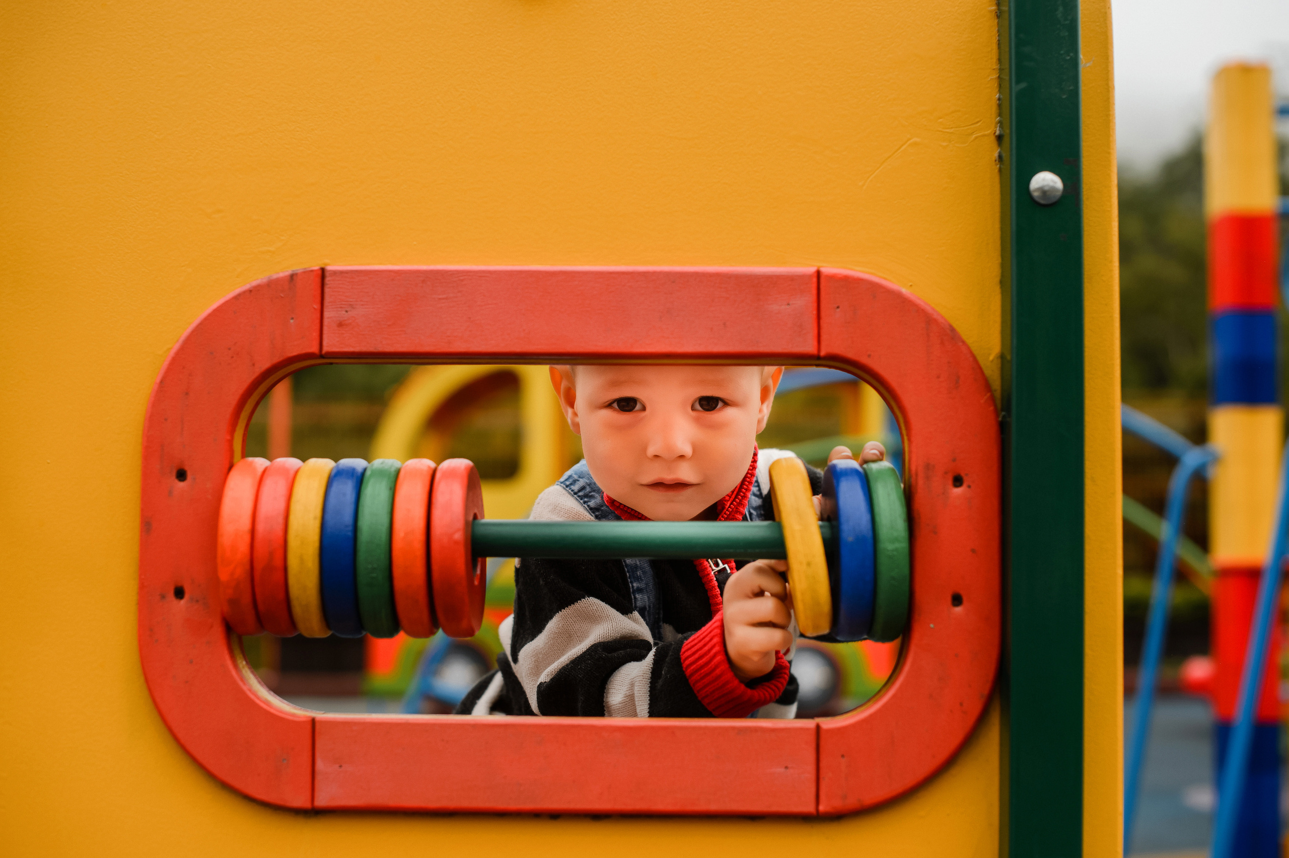 Прогулка с карапузом в парке минного городка. Фотограф Владивосток. Игорь Кирсанов