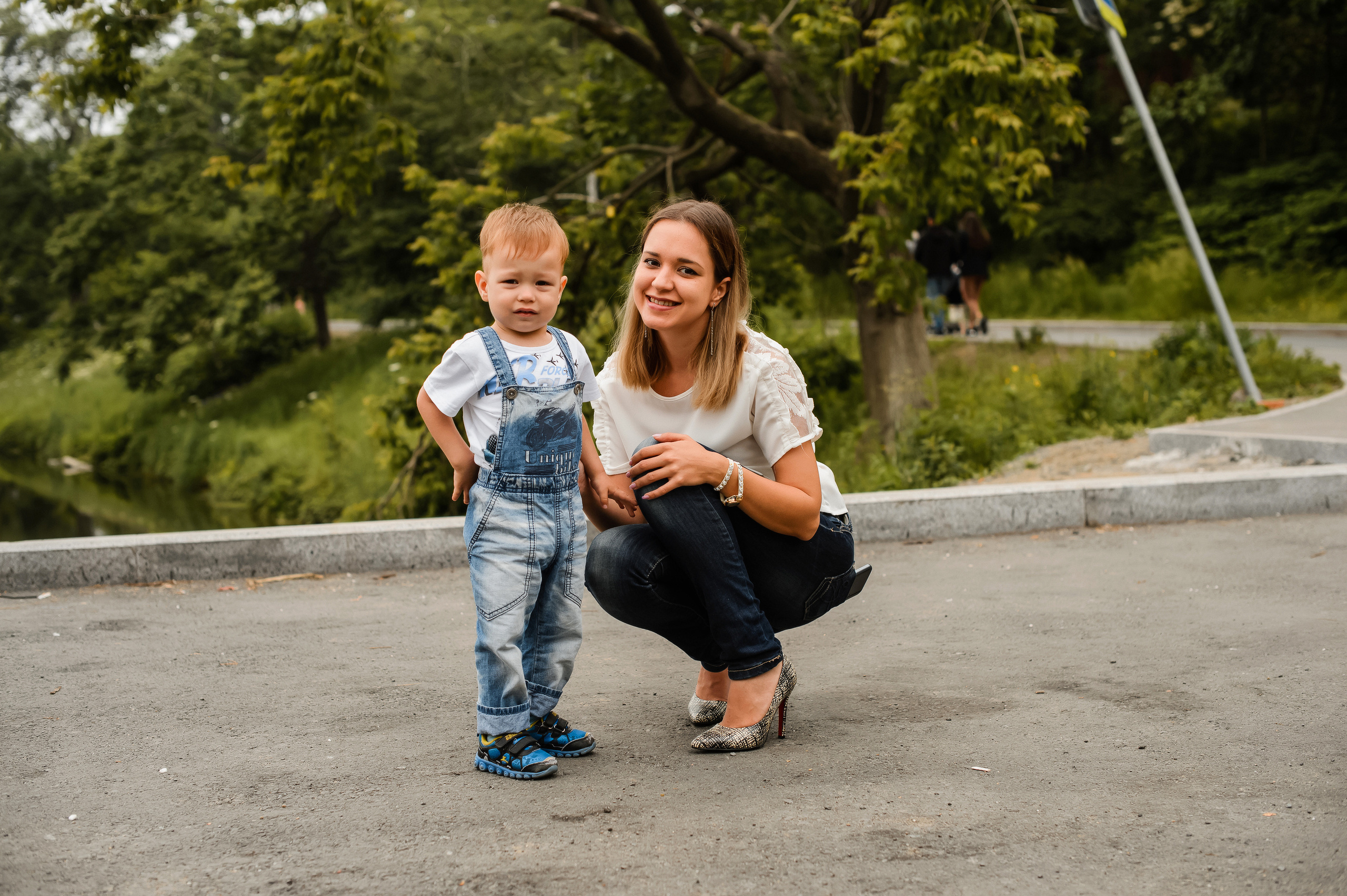 Прогулка с карапузом в парке минного городка. Фотограф Владивосток. Игорь Кирсанов