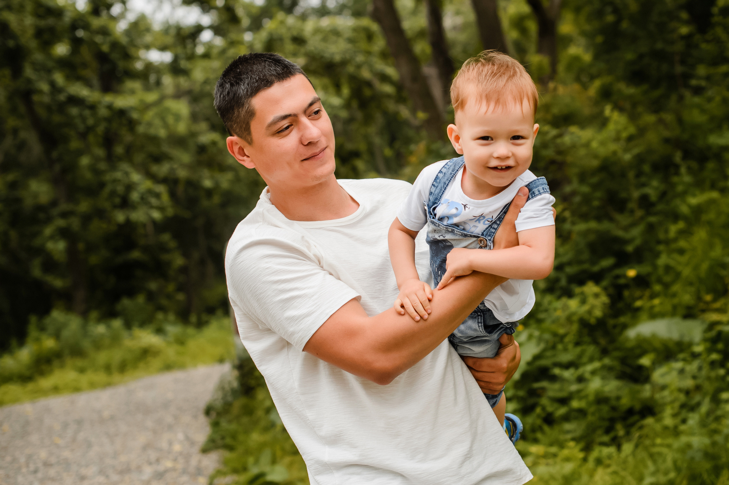 Прогулка с карапузом в парке минного городка. Фотограф Владивосток. Игорь Кирсанов